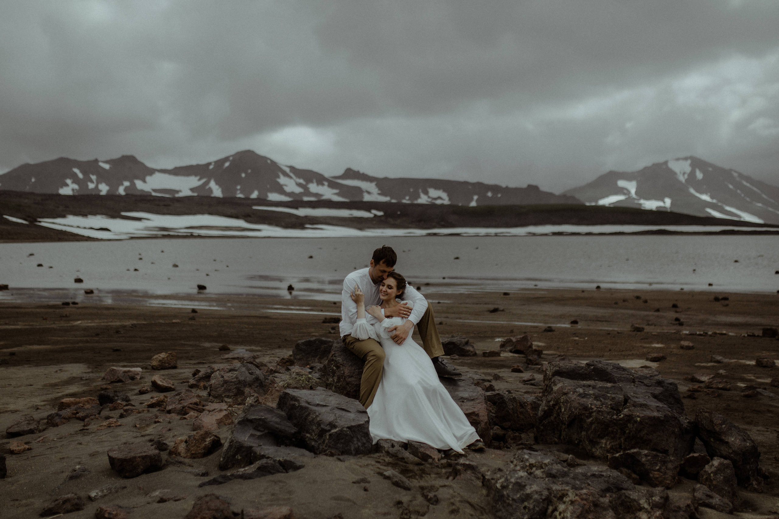 Кальдера Горелый. Свадебное фото и видео на Камчатке. Туристические маршруты