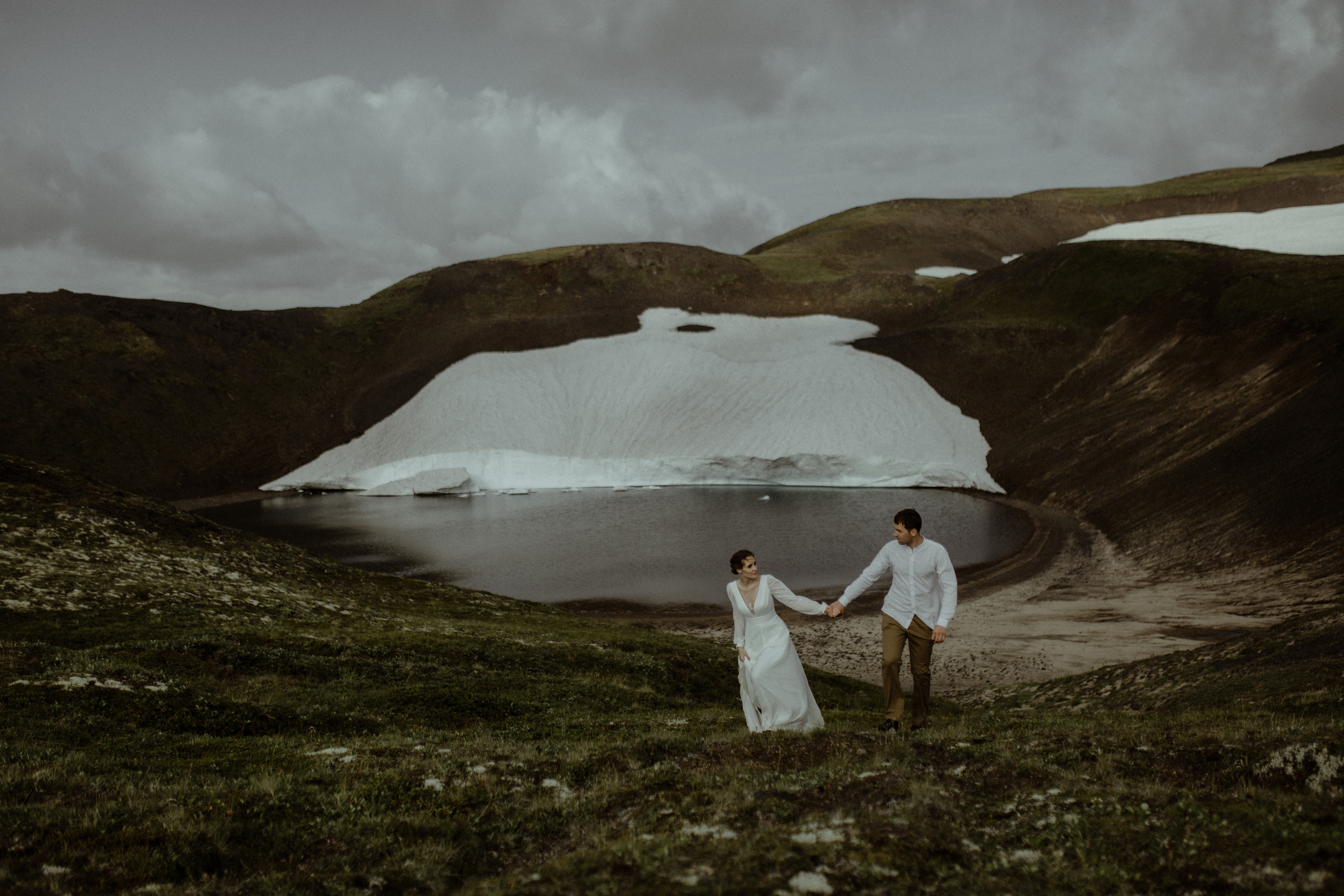 Кальдера Горелый. Свадебное фото и видео на Камчатке. Туристические маршруты