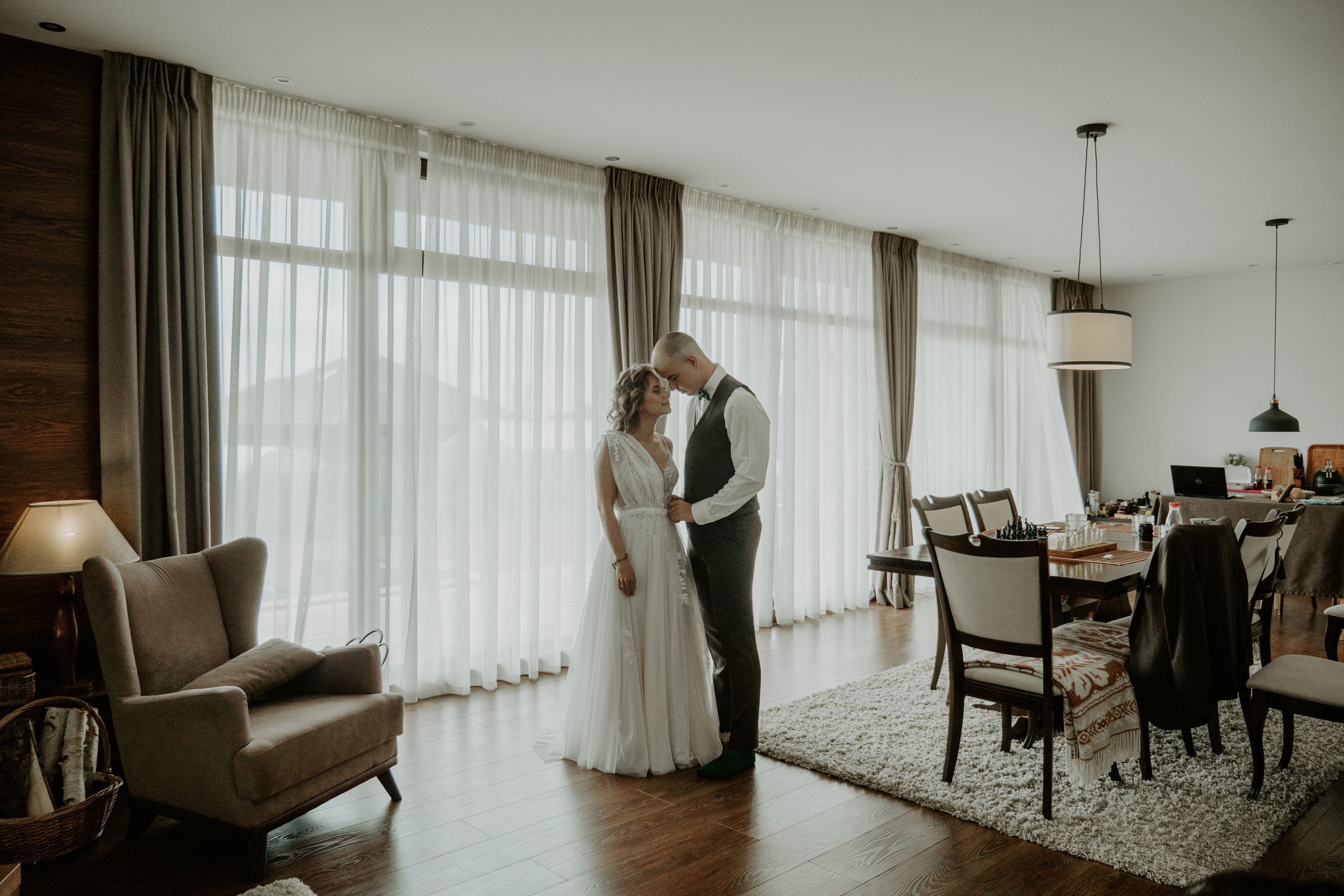 Вулкан Ксудач. Свадьба Богдана и Лизы. Свадебное фото и видео на Камчатке. Туристические маршруты