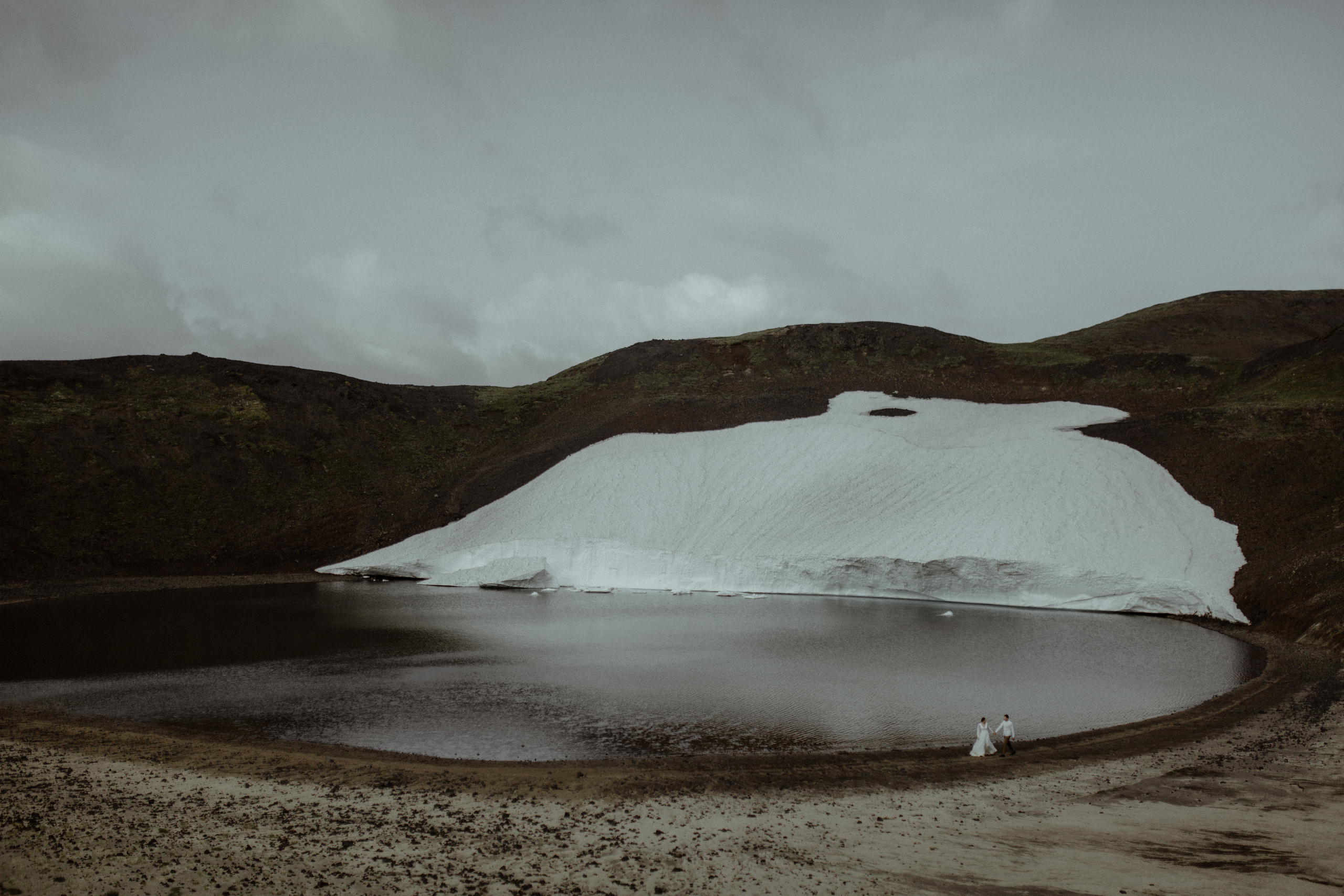 Кальдера Горелый. Свадебное фото и видео на Камчатке. Туристические маршруты