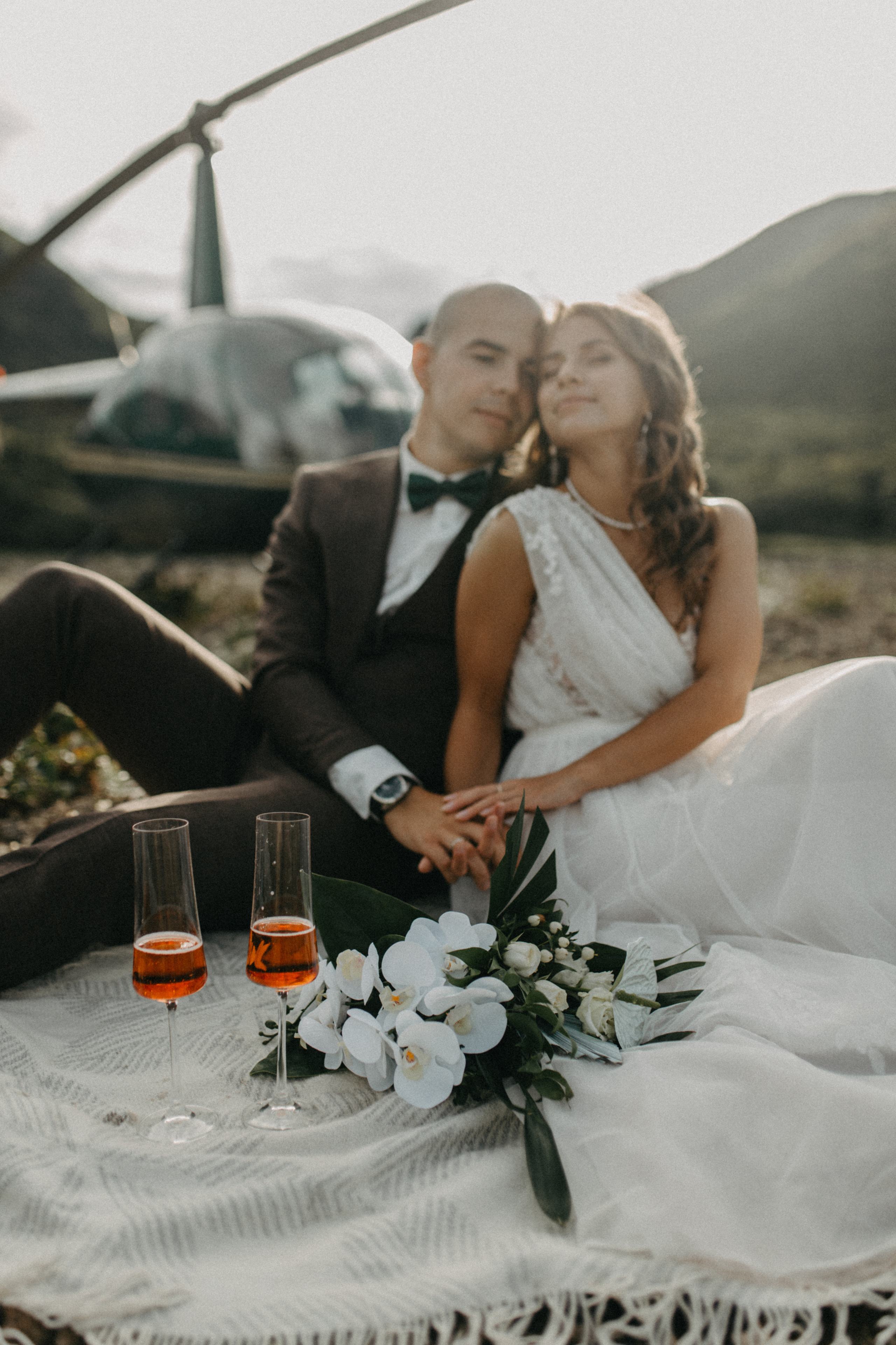 Вулкан Ксудач. Свадьба Богдана и Лизы. Свадебное фото и видео на Камчатке. Туристические маршруты