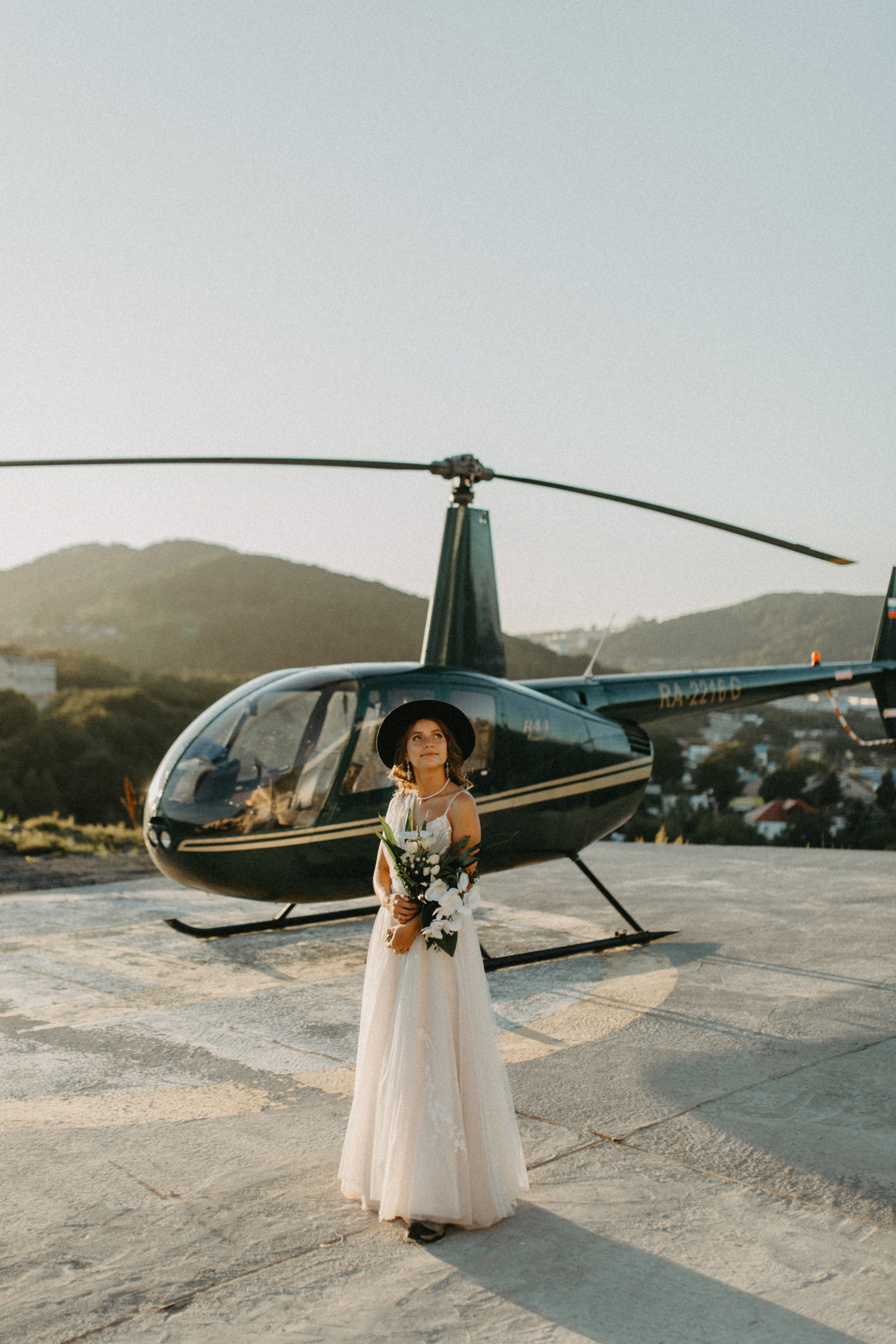 Вулкан Ксудач. Свадьба Богдана и Лизы. Свадебное фото и видео на Камчатке. Туристические маршруты