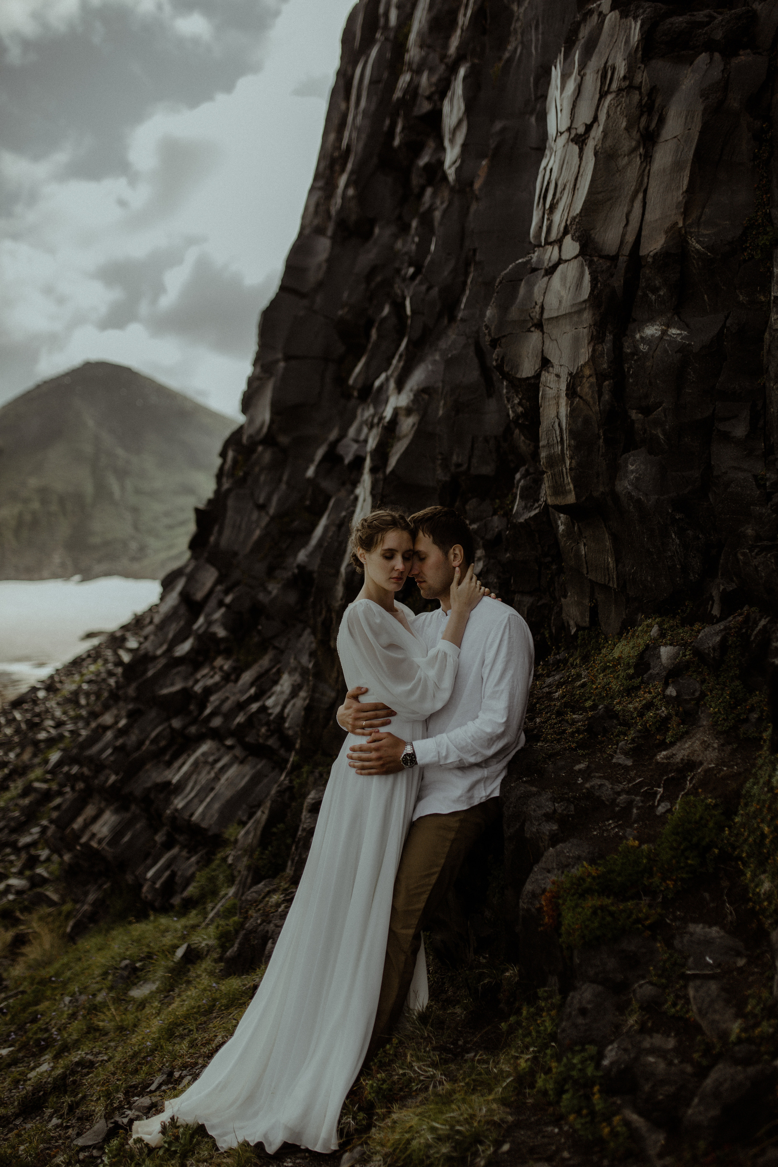 Кальдера Горелый. Свадебное фото и видео на Камчатке. Туристические маршруты