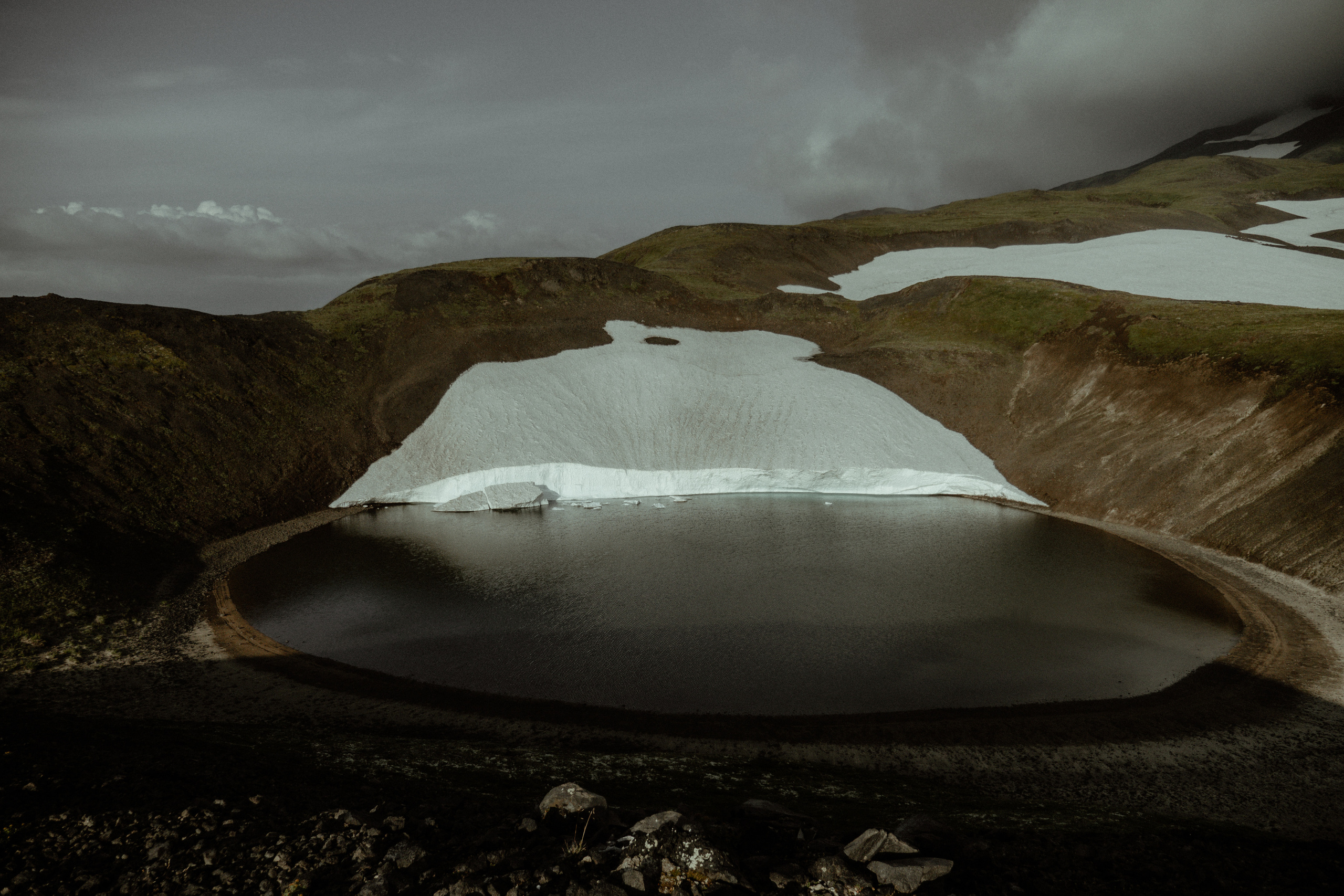 Кальдера Горелый. Свадебное фото и видео на Камчатке. Туристические маршруты