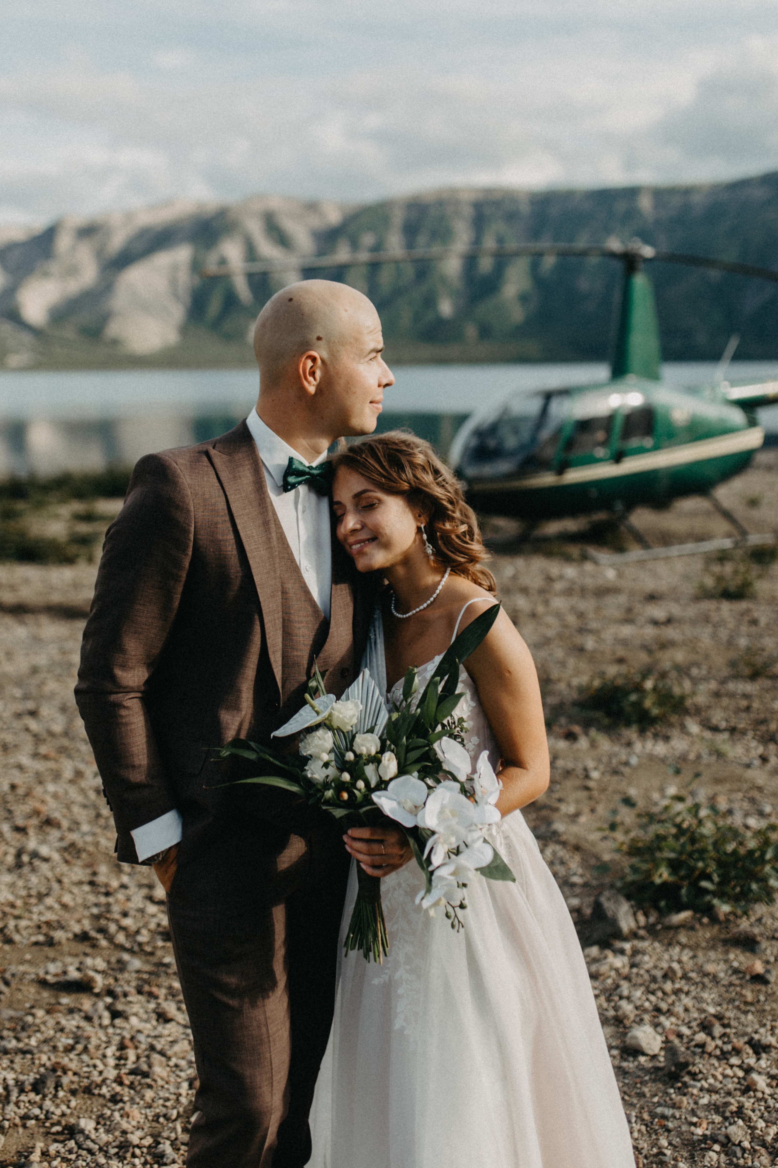 Вулкан Ксудач. Свадьба Богдана и Лизы. Свадебное фото и видео на Камчатке. Туристические маршруты