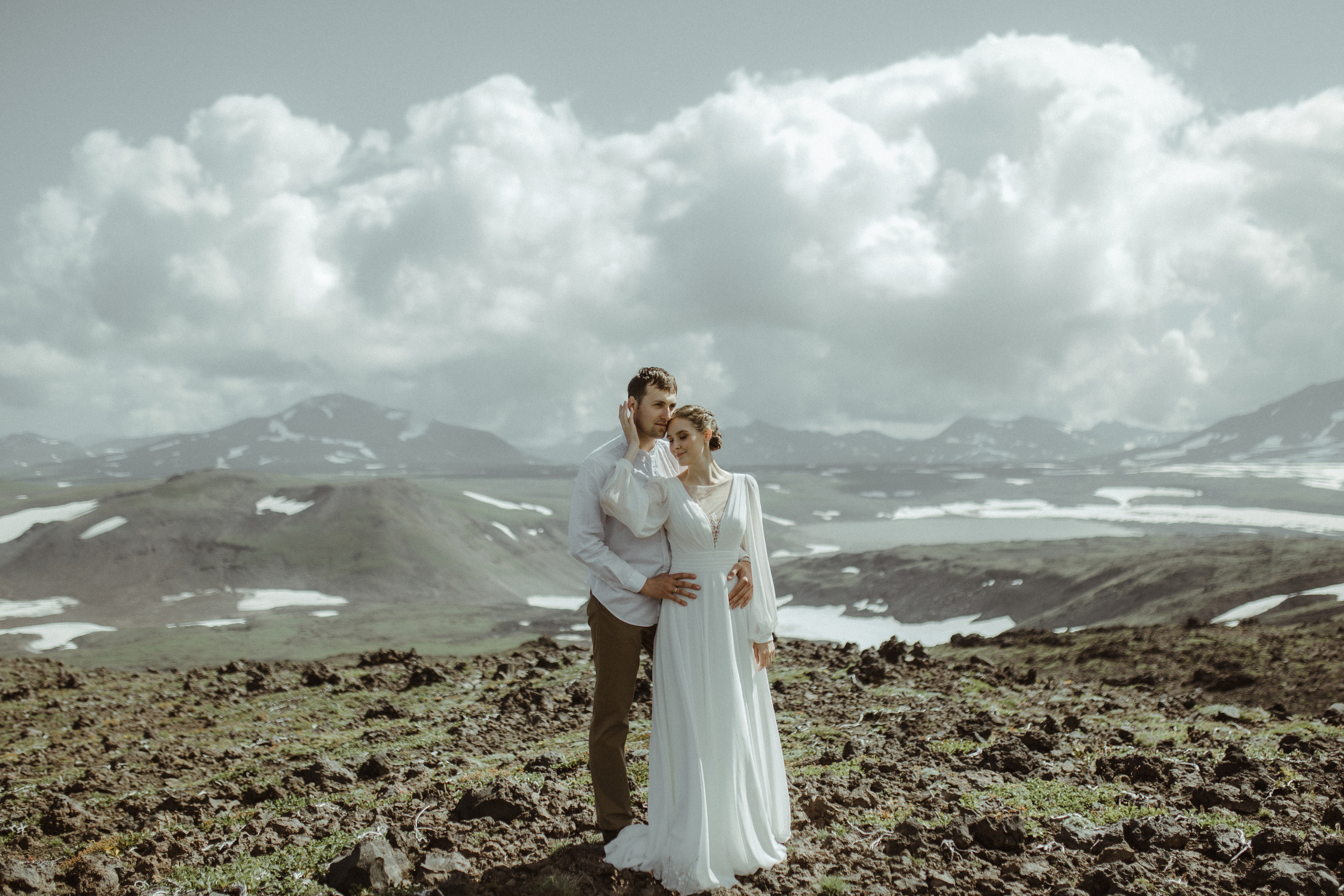 Кальдера Горелый. Свадебное фото и видео на Камчатке. Туристические маршруты