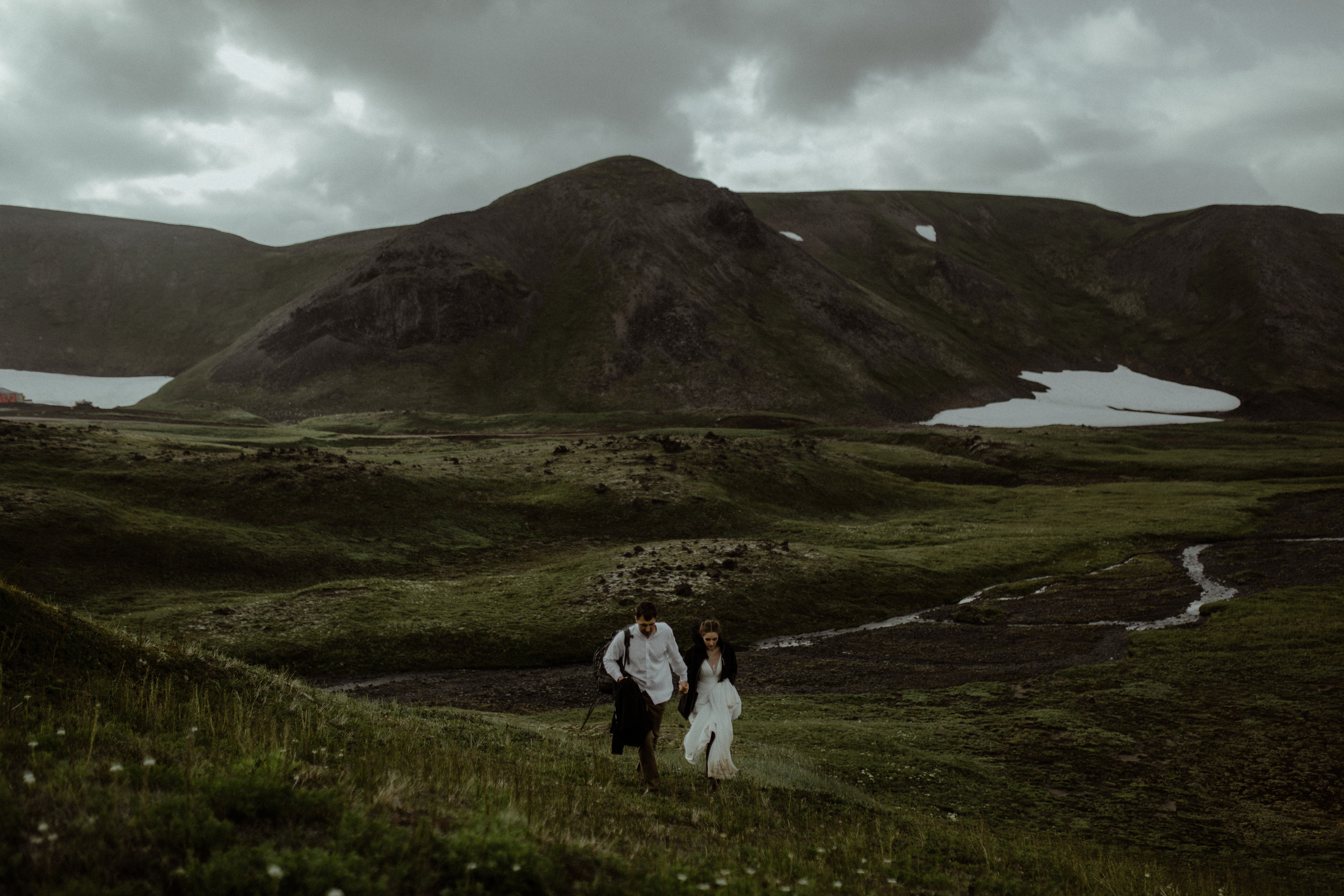 Кальдера Горелый. Свадебное фото и видео на Камчатке. Туристические маршруты