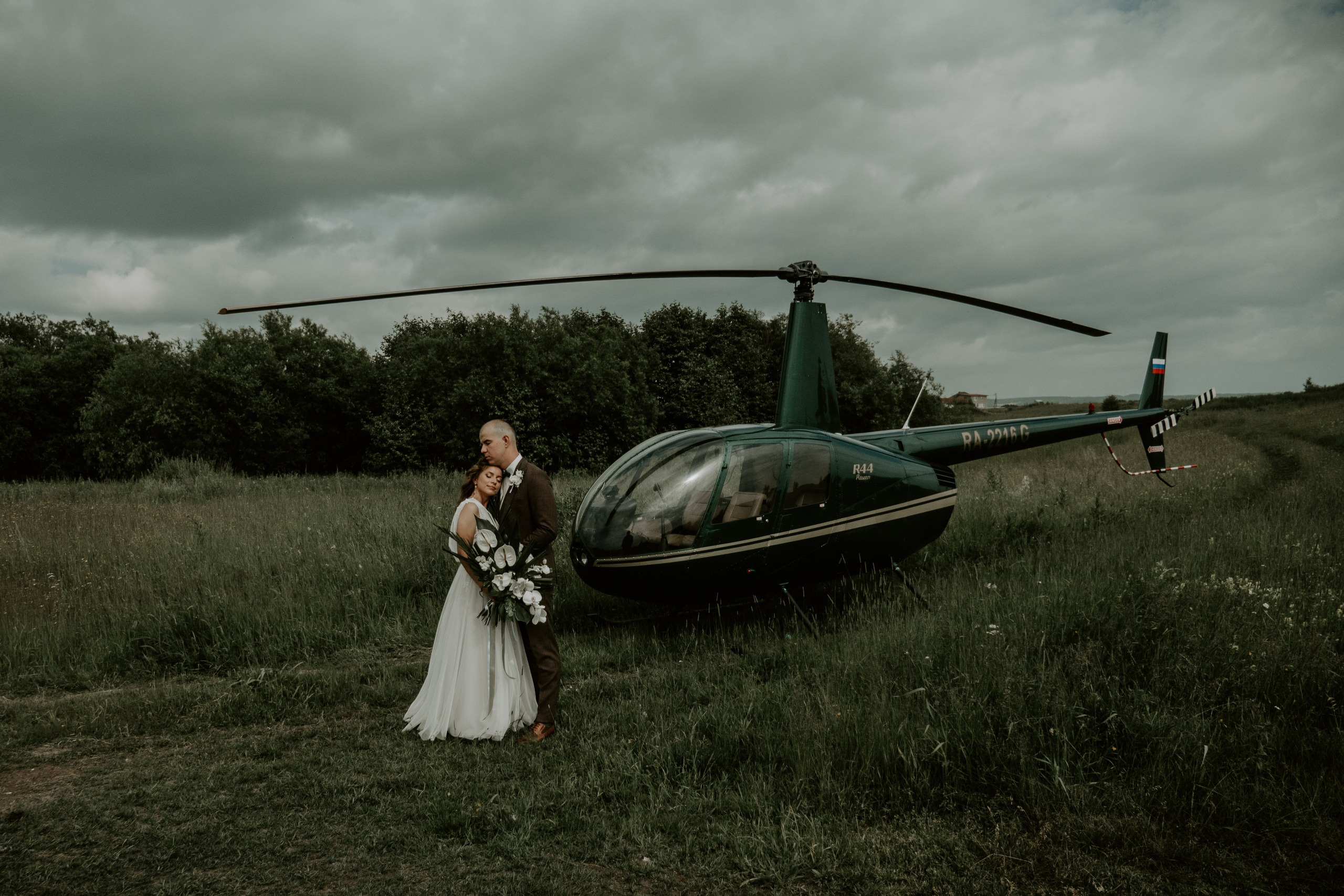 Вулкан Ксудач. Свадьба Богдана и Лизы. Свадебное фото и видео на Камчатке. Туристические маршруты