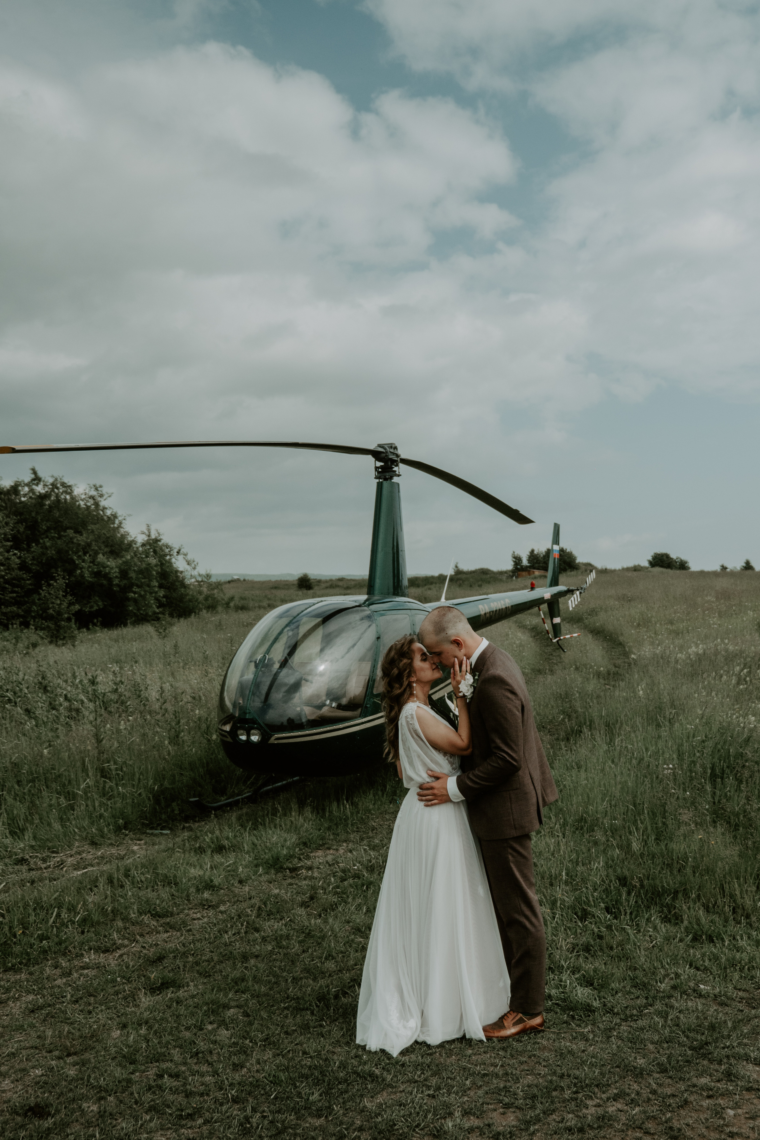 Вулкан Ксудач. Свадьба Богдана и Лизы. Свадебное фото и видео на Камчатке. Туристические маршруты