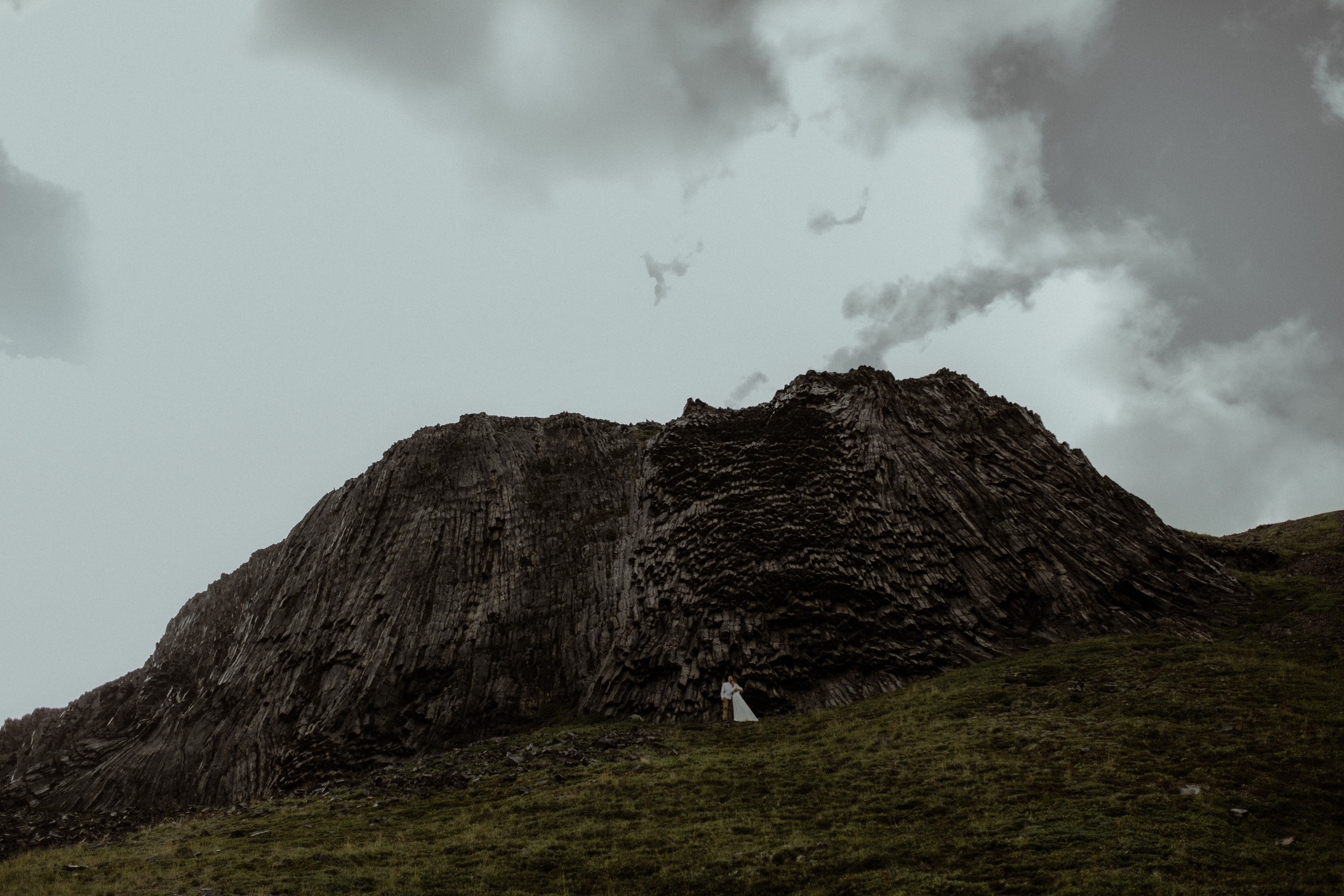 Кальдера Горелый. Свадебное фото и видео на Камчатке. Туристические маршруты