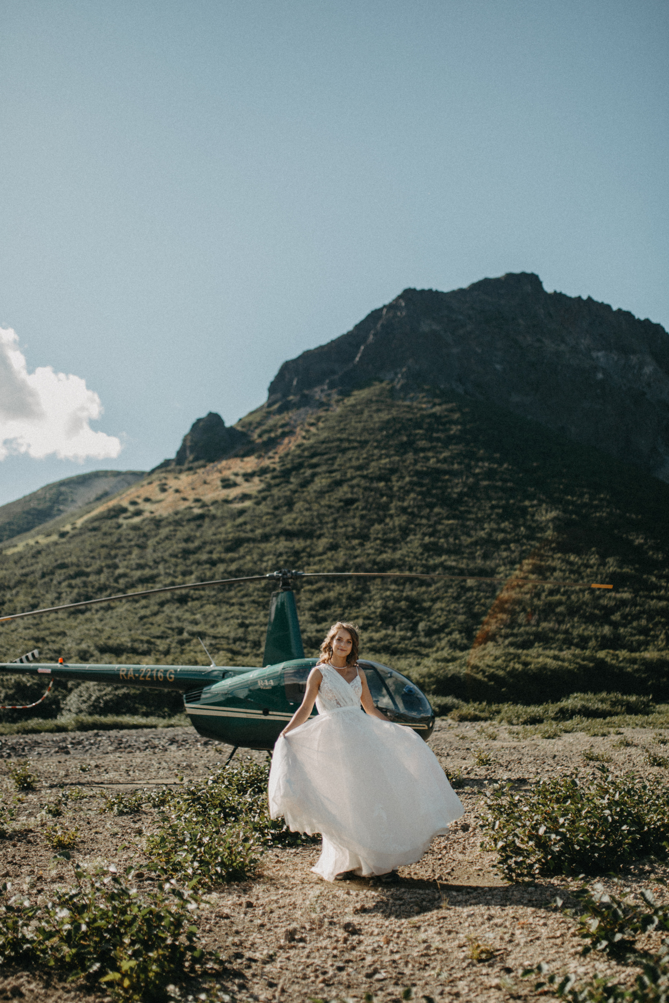 Вулкан Ксудач. Свадьба Богдана и Лизы. Свадебное фото и видео на Камчатке. Туристические маршруты