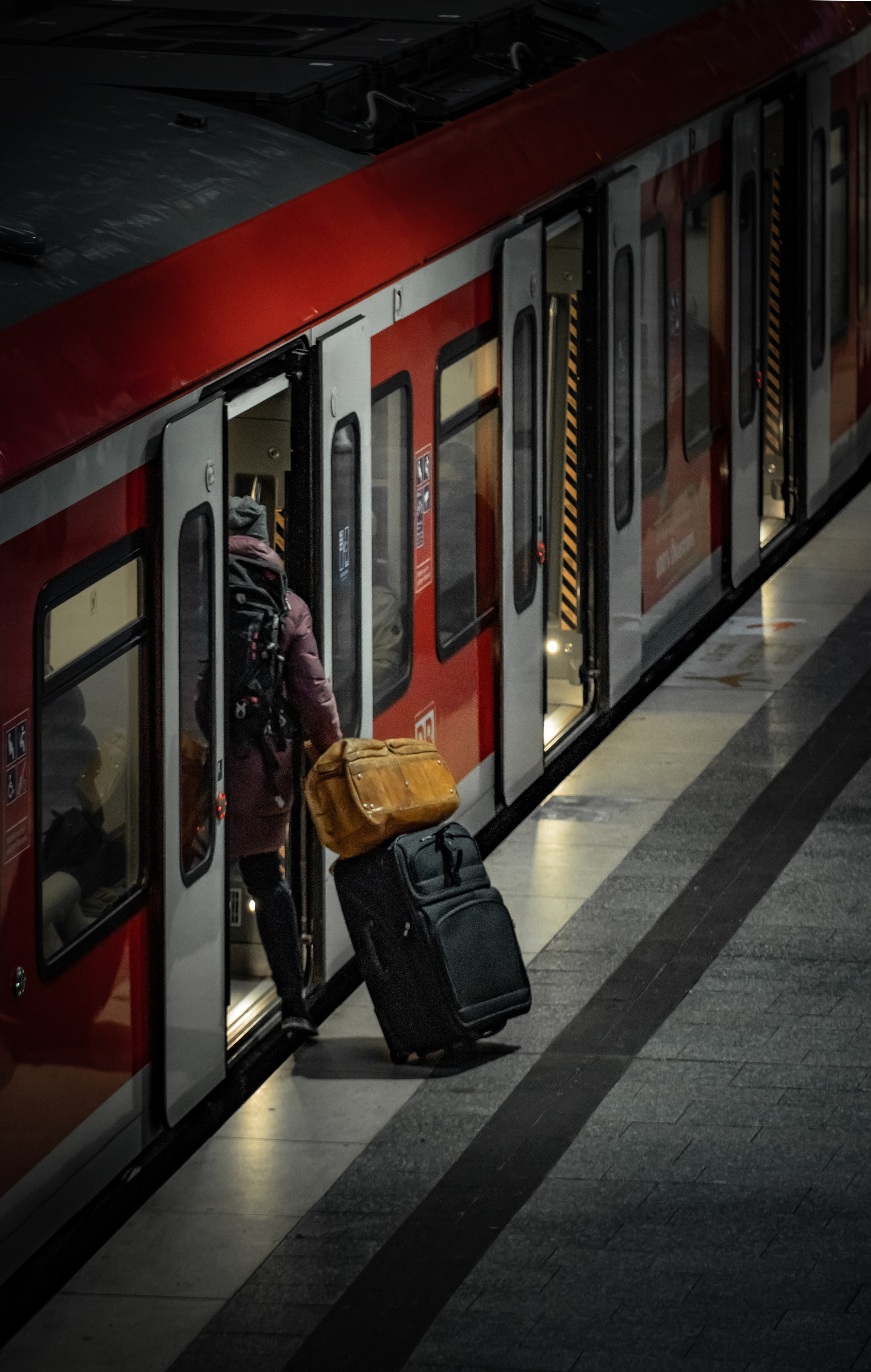 STREET. NE Cinema — backstage and reportage photography in cinema, music, Automotive and sport