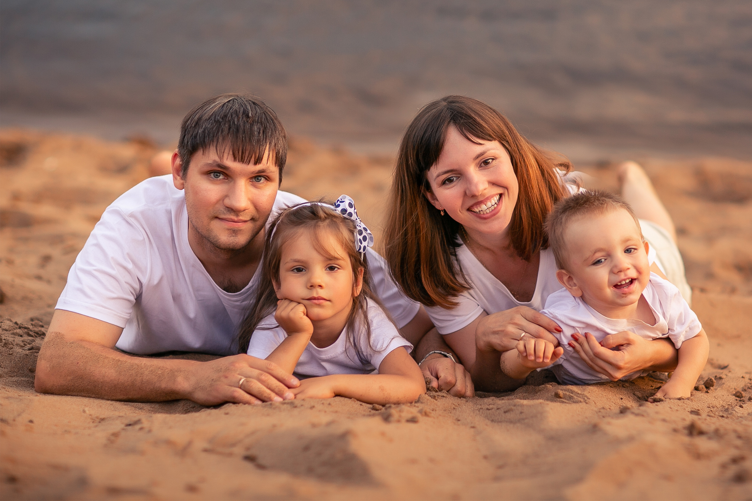 Закат на берегу. Выпускные альбомы в городе Кирове. Фотограф Екатерина Невская