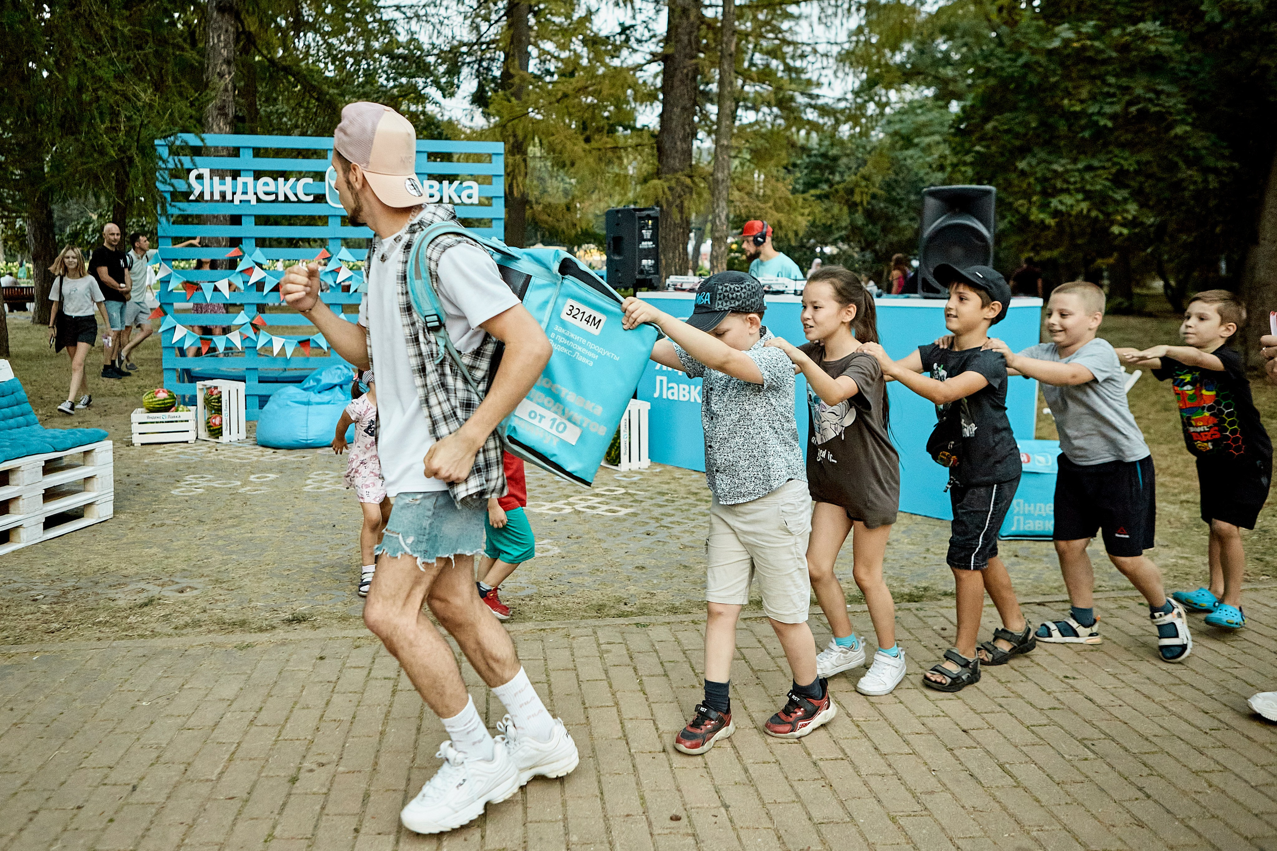 ЯНДЕКС ЛАВКА «АРБУЗНАЯ ФЕЕРИЯ». Фотограф Андрей Егоров