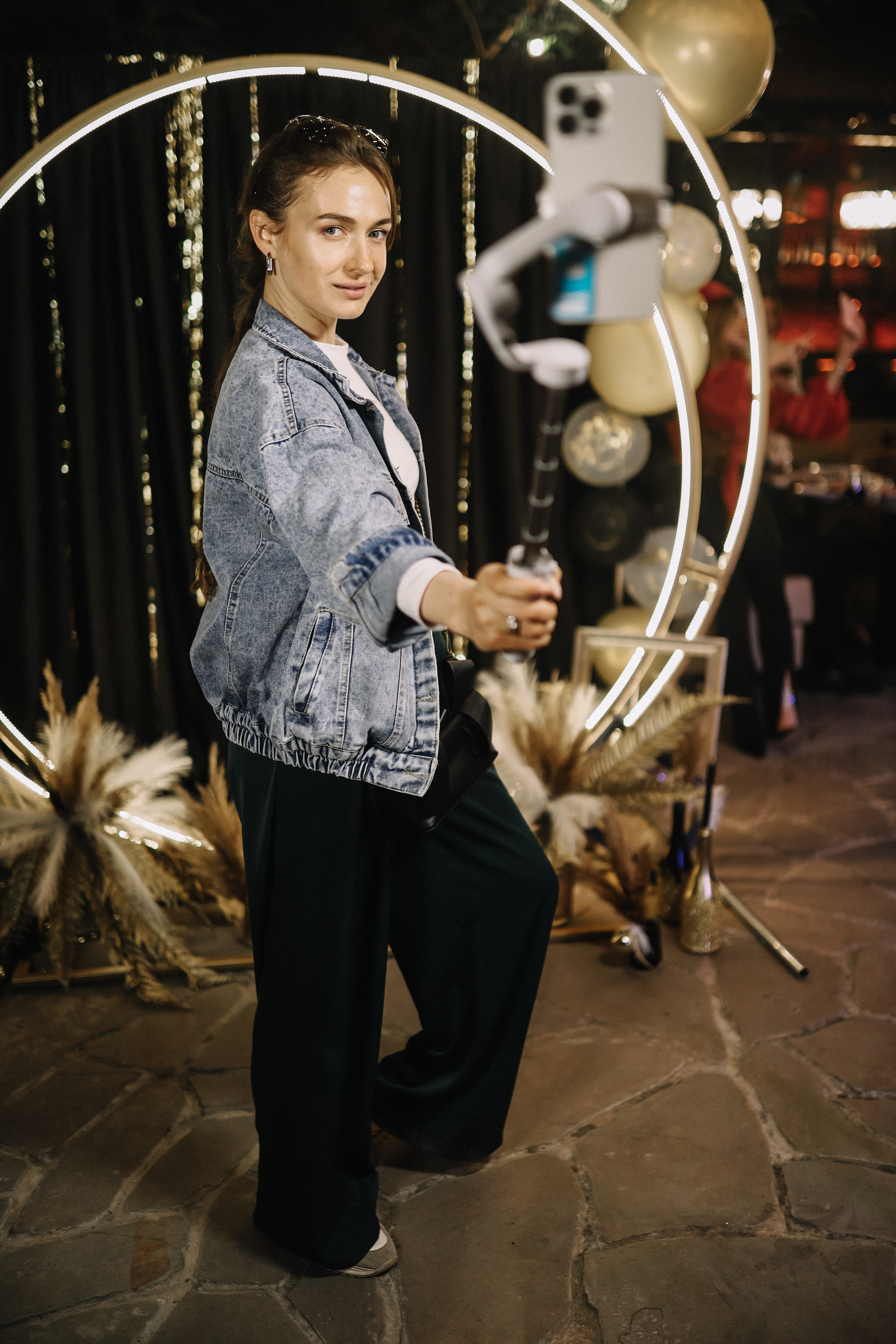 25.Диана и гости