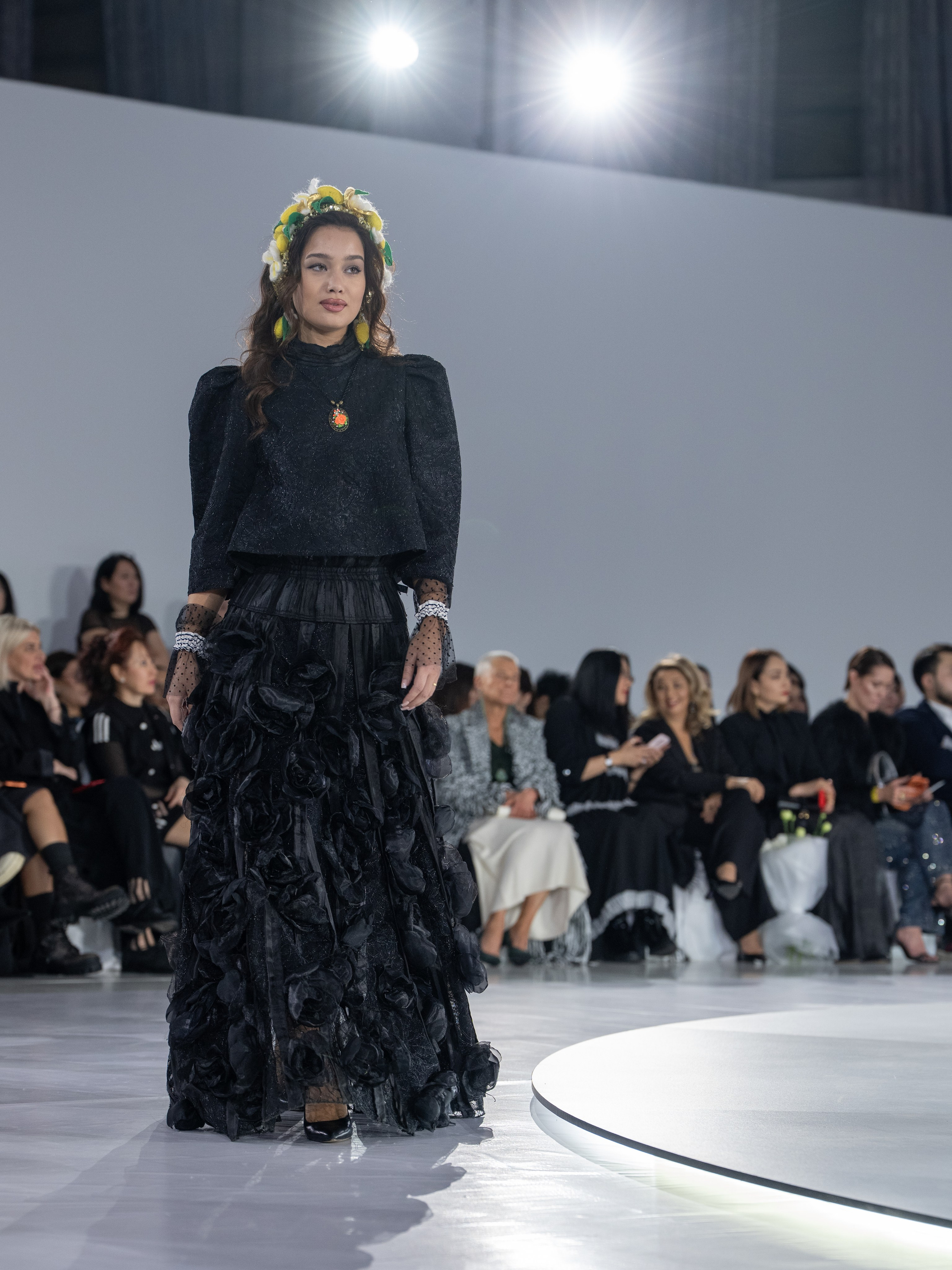 Дизайнер Kharchi. Сайт Алматинского НЮ АРТ, будуар и фэшн фотографа Дениса Карпенко