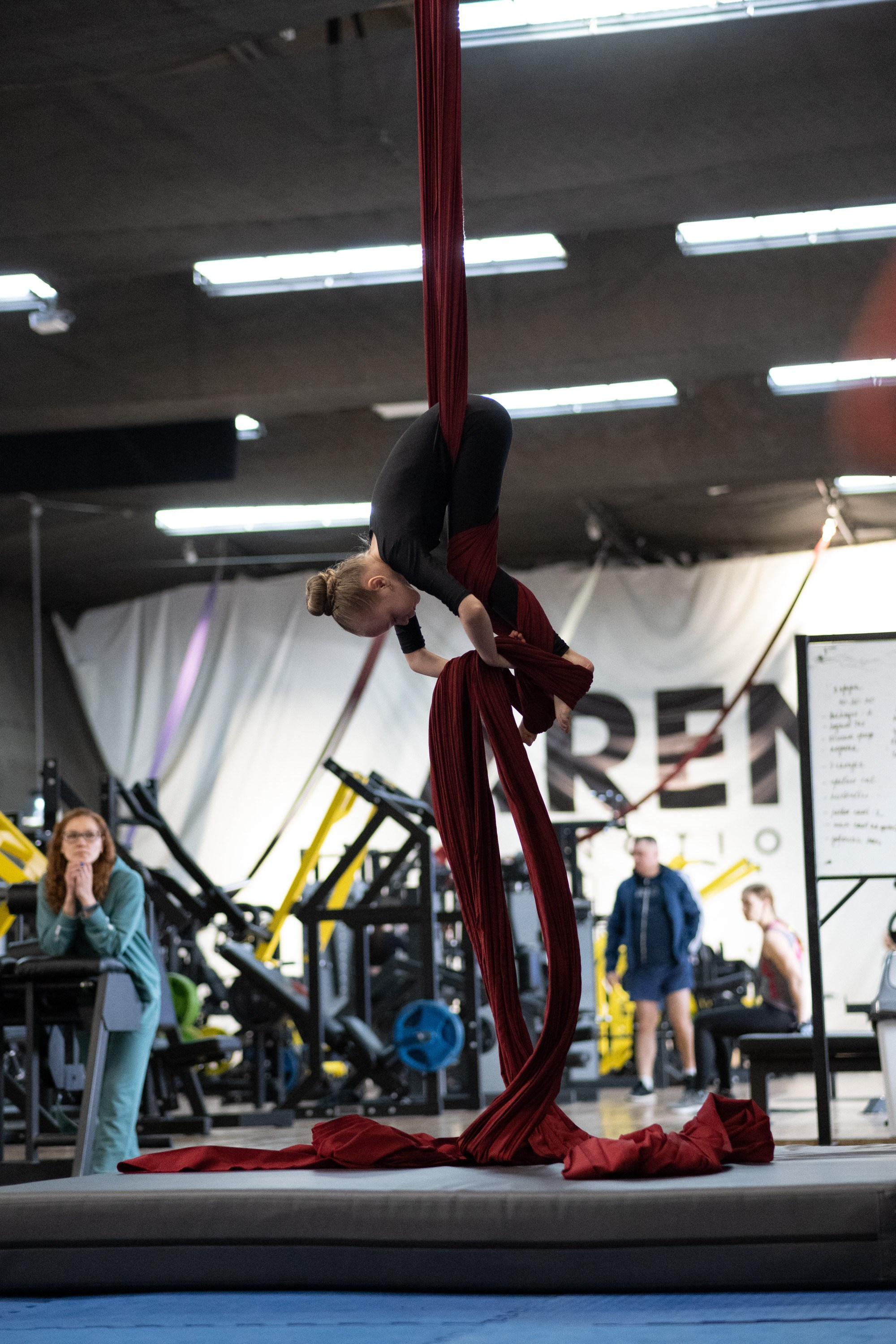 Внутриклубные соревнования по воздушной гимнастике 02.04.23