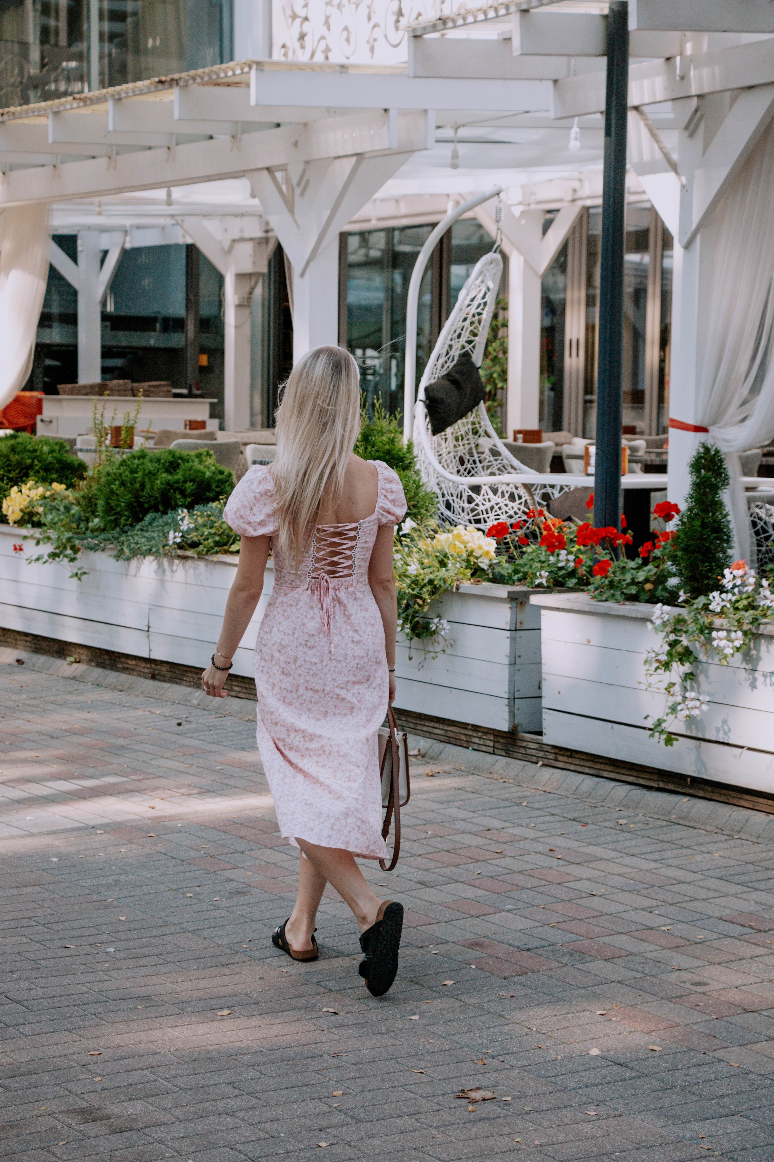 Диана. Бережно сохраняю ваши чувства и истории на своих фотографиях