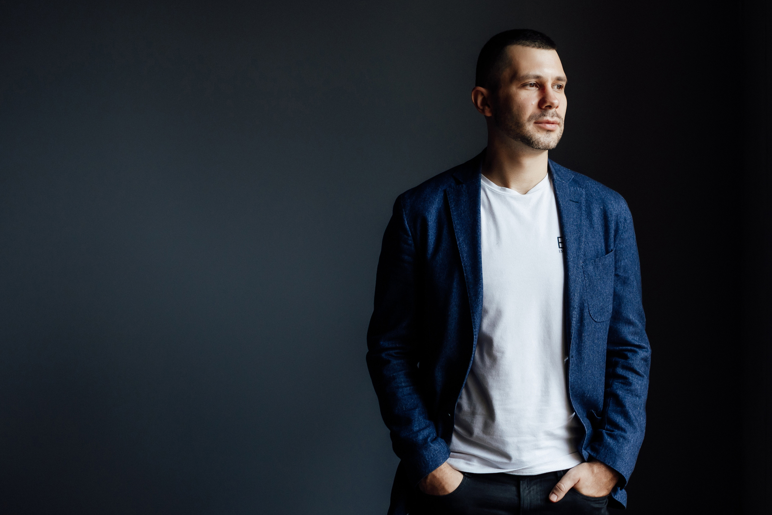 Hybrid.ai. Кристина Москвина. Портретный фотограф