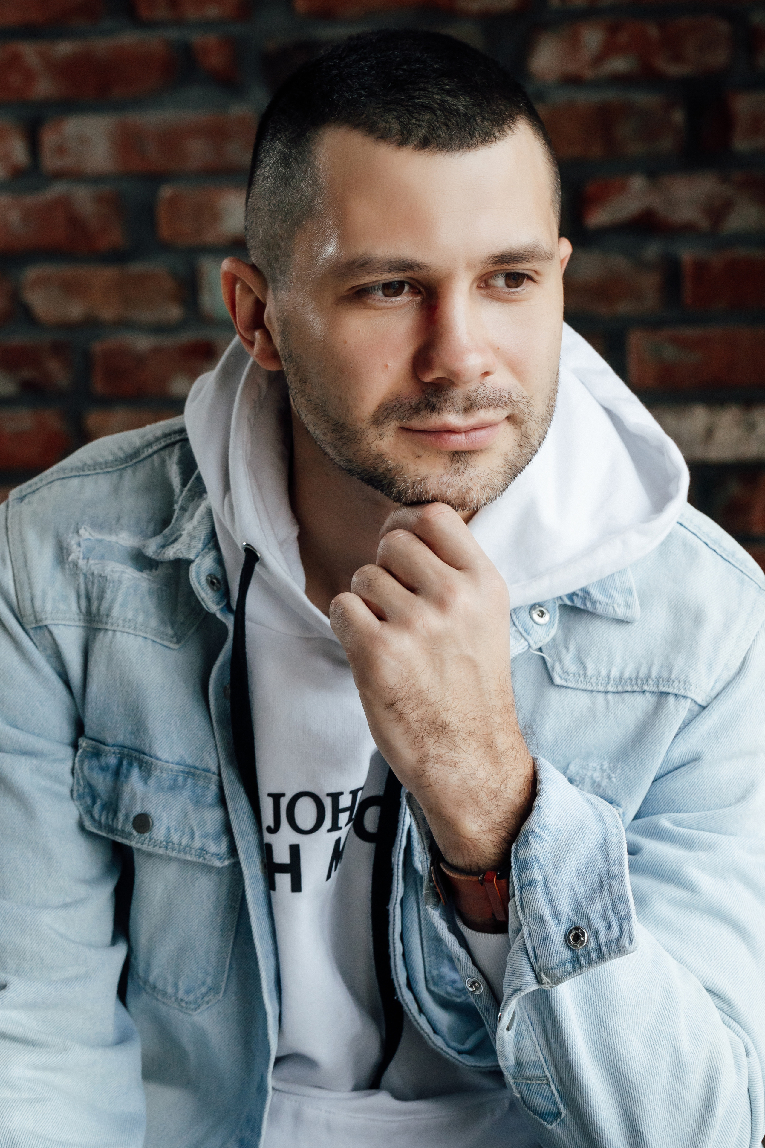 Hybrid.ai. Кристина Москвина. Портретный фотограф