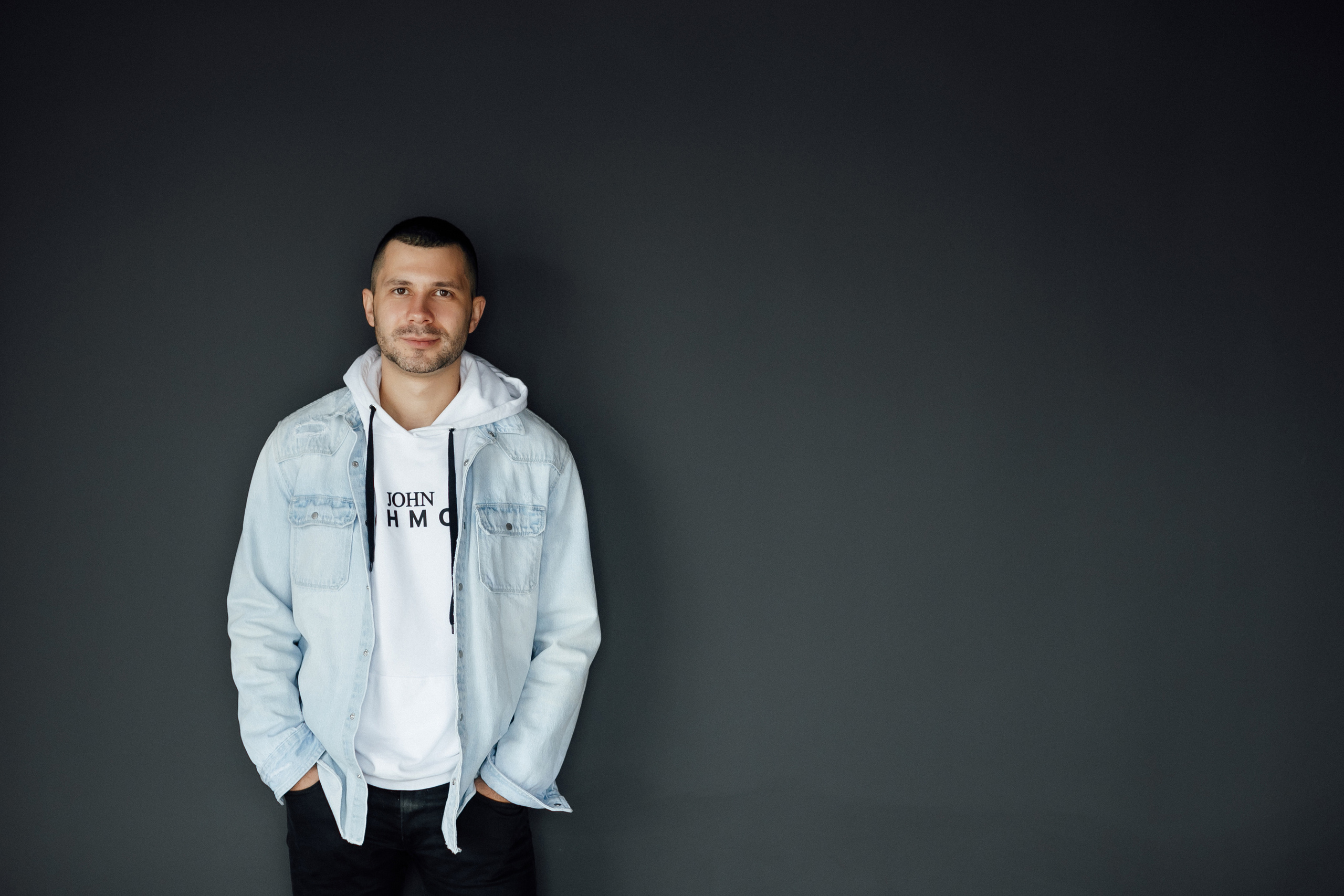 Hybrid.ai. Кристина Москвина. Портретный фотограф