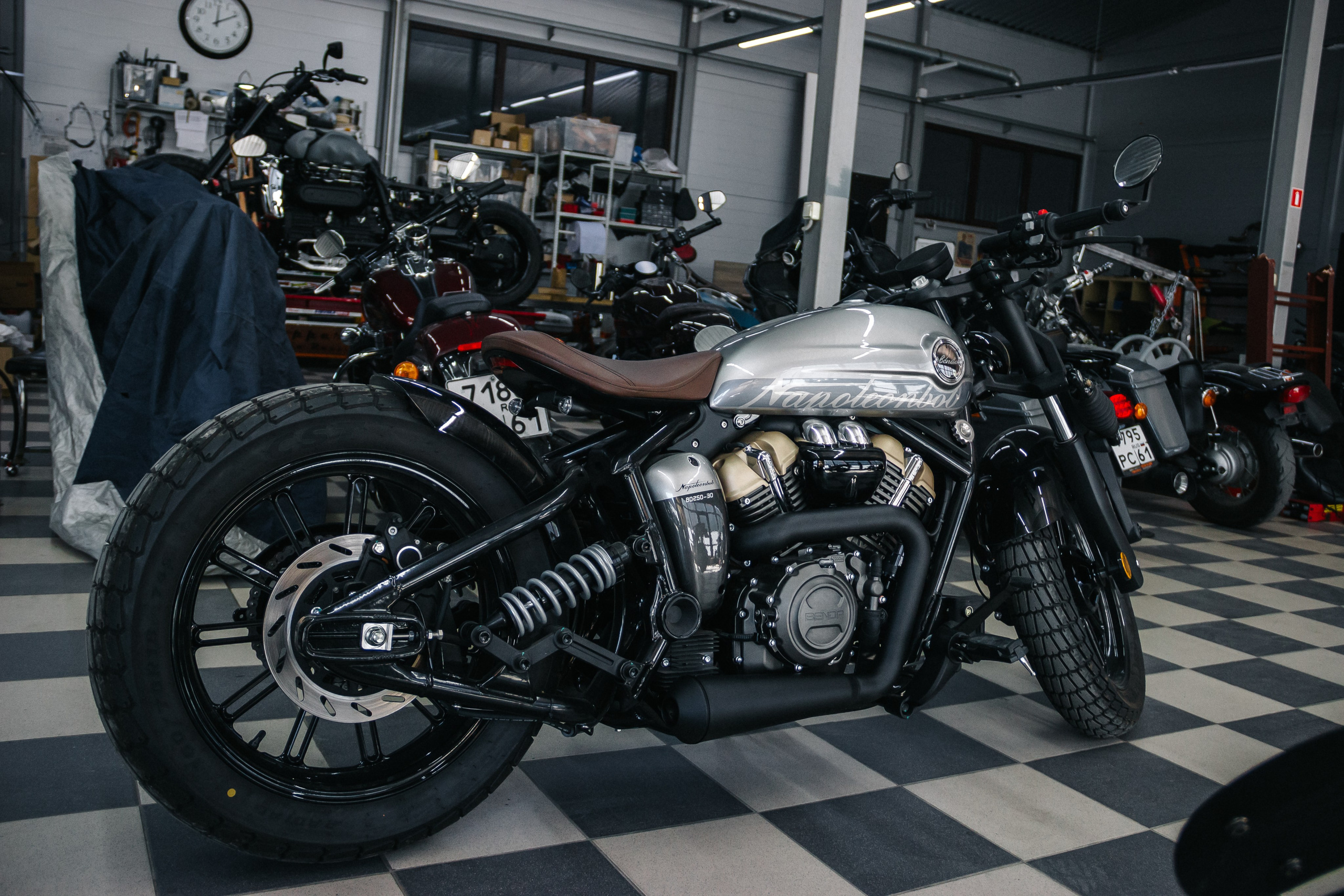 BENDA NAPOLEONBOB. ......