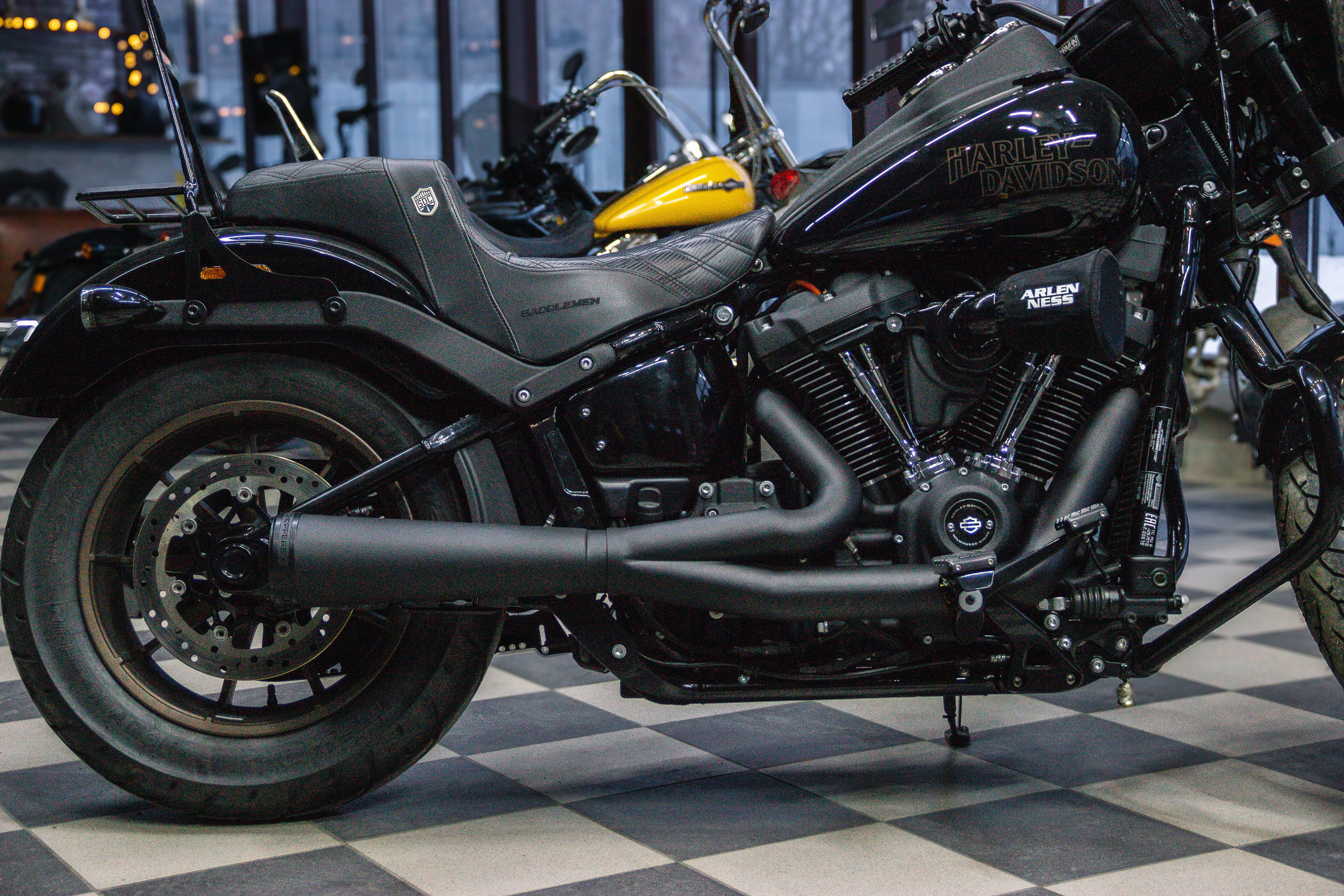 HD Low Rider S. ......