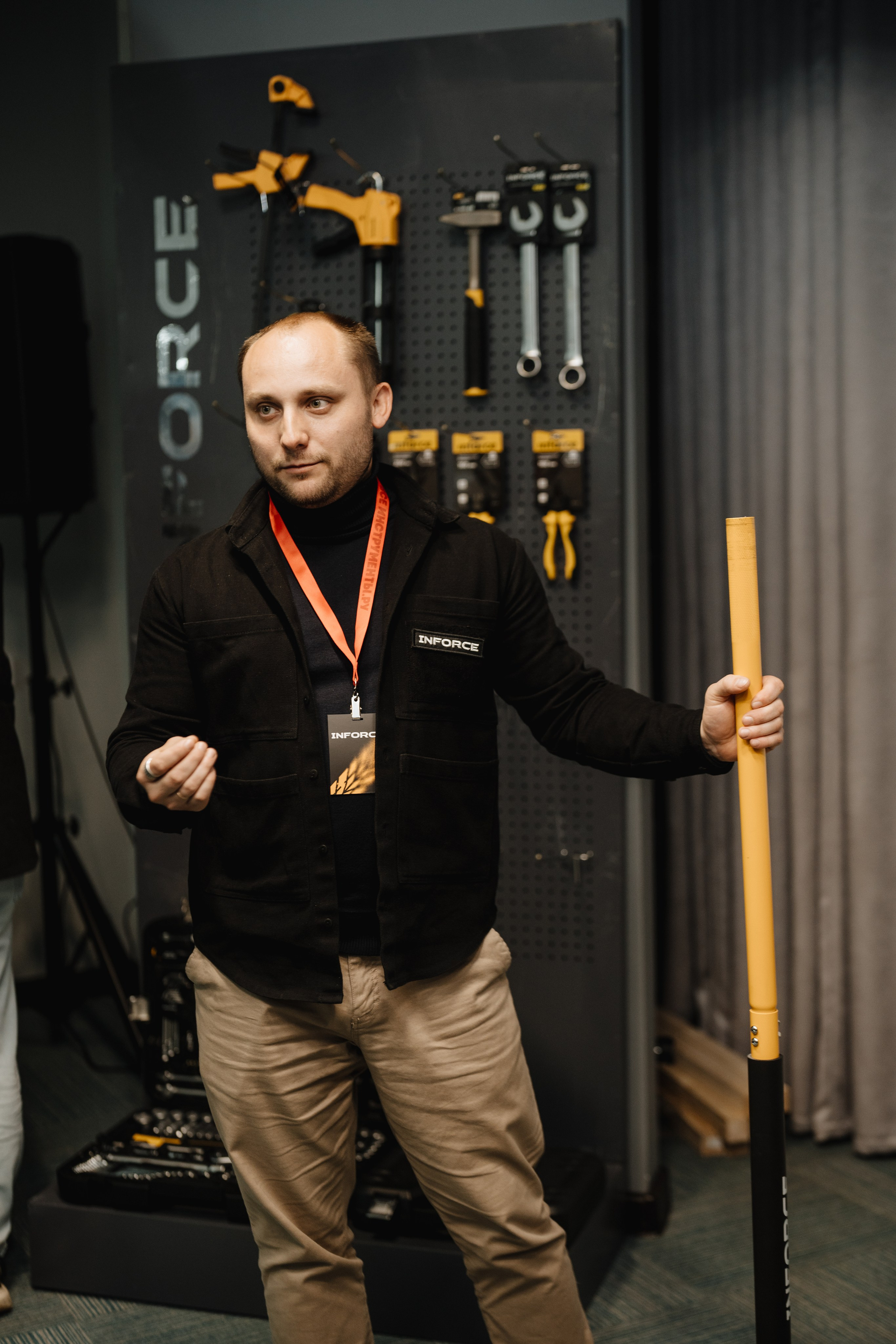 Презентация INFORCE. Фотограф Всеволод Емелин