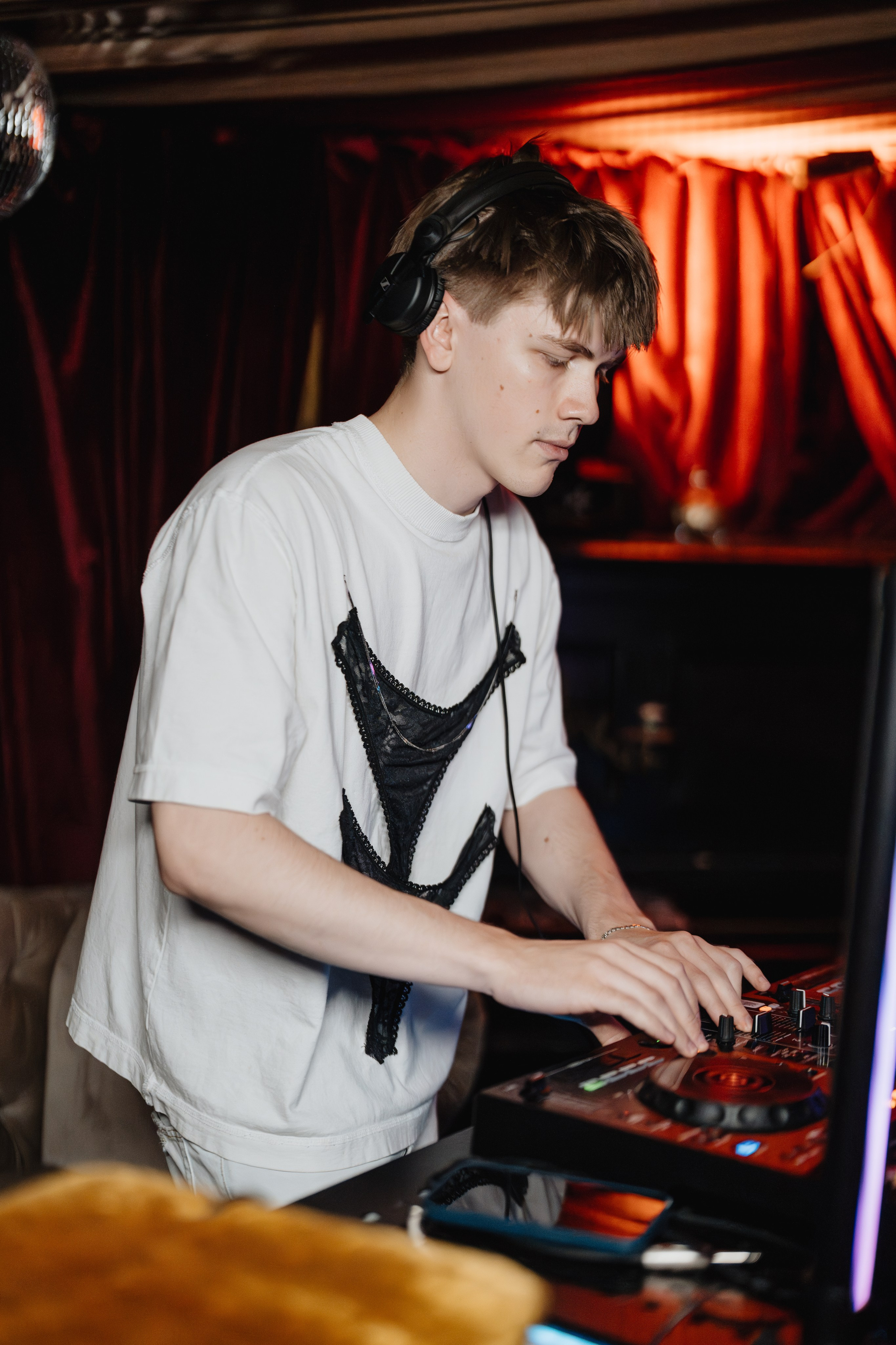 DJ сеты. Фотограф Всеволод Емелин