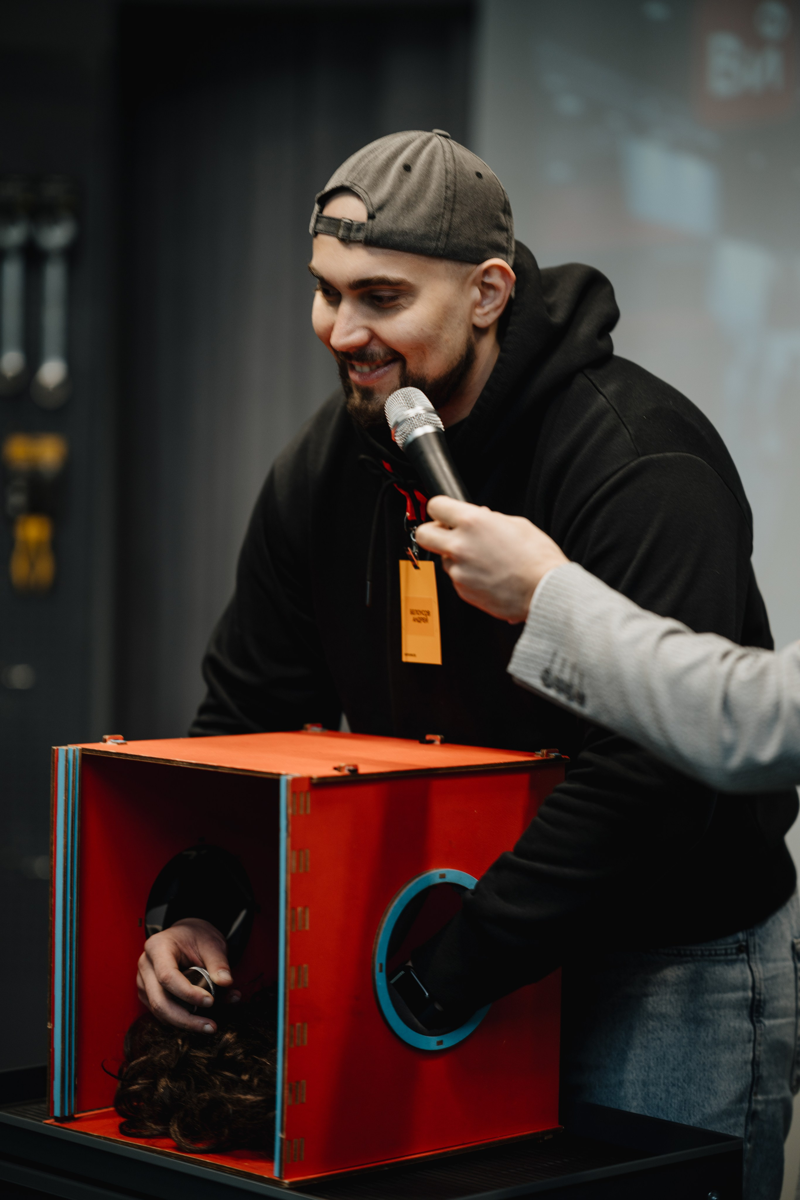Презентация INFORCE. Фотограф Всеволод Емелин