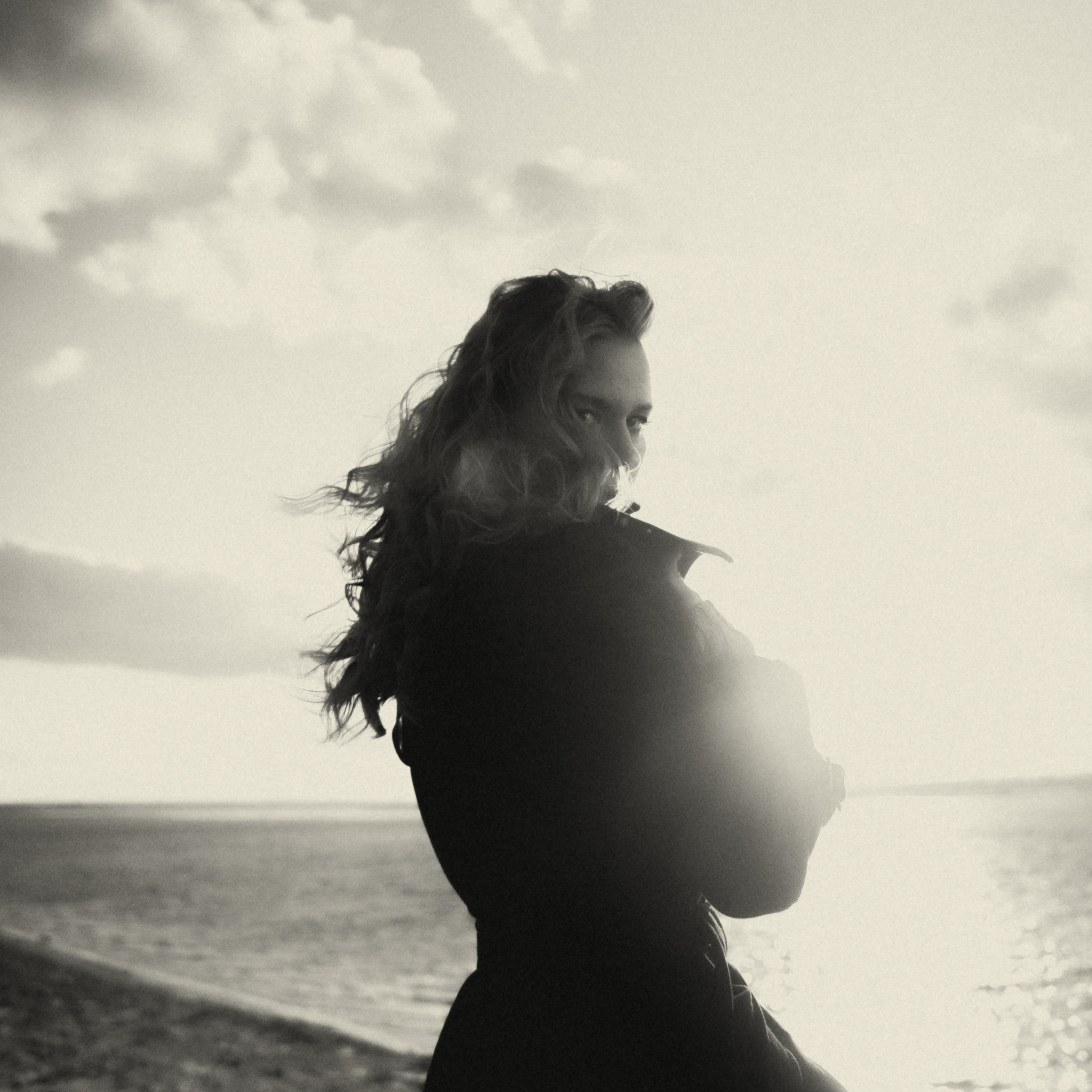 ALINA. TUTSARKIS — Art Director | Stylist | Photographer