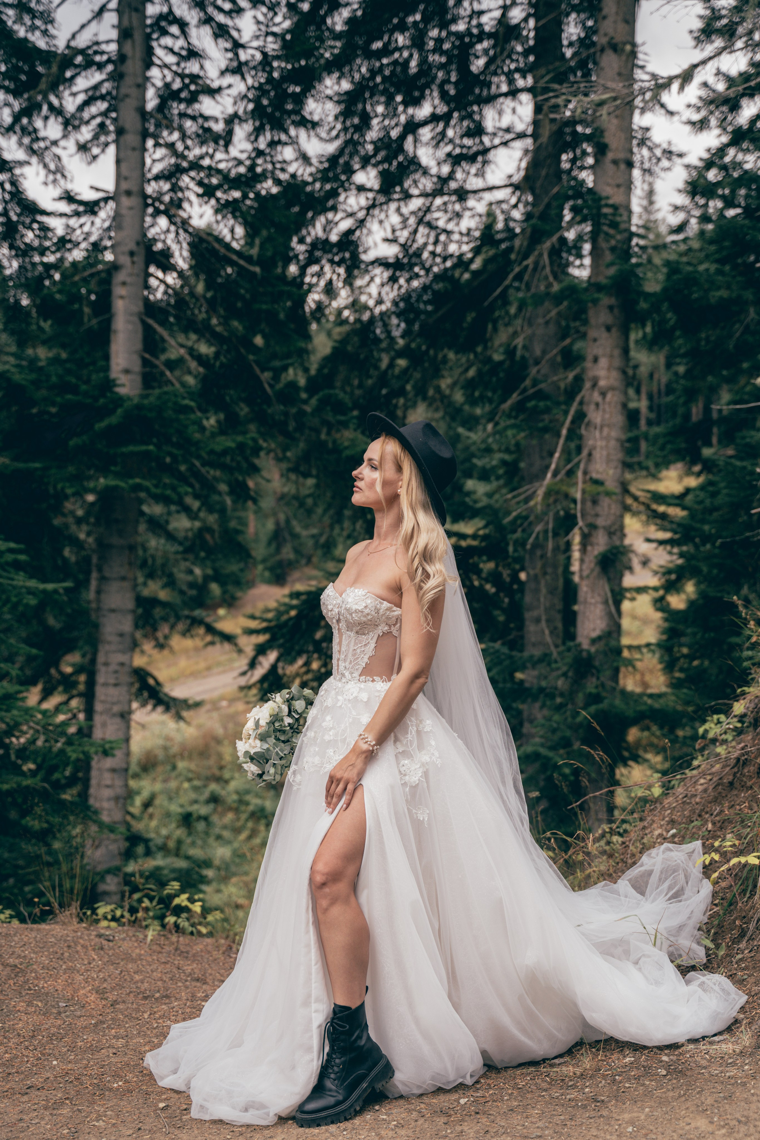 Индивидуальная фотосессия в горах Фотограф КМВ Пятигорск, Железноводск, Ессентуки, Кисловодск Архыз Домбай Горы. Фотограф КМВ|ГОРЫ Пятигорск Железноводск Ессентуки Кисловодск Домбай Архыз Эльбрус