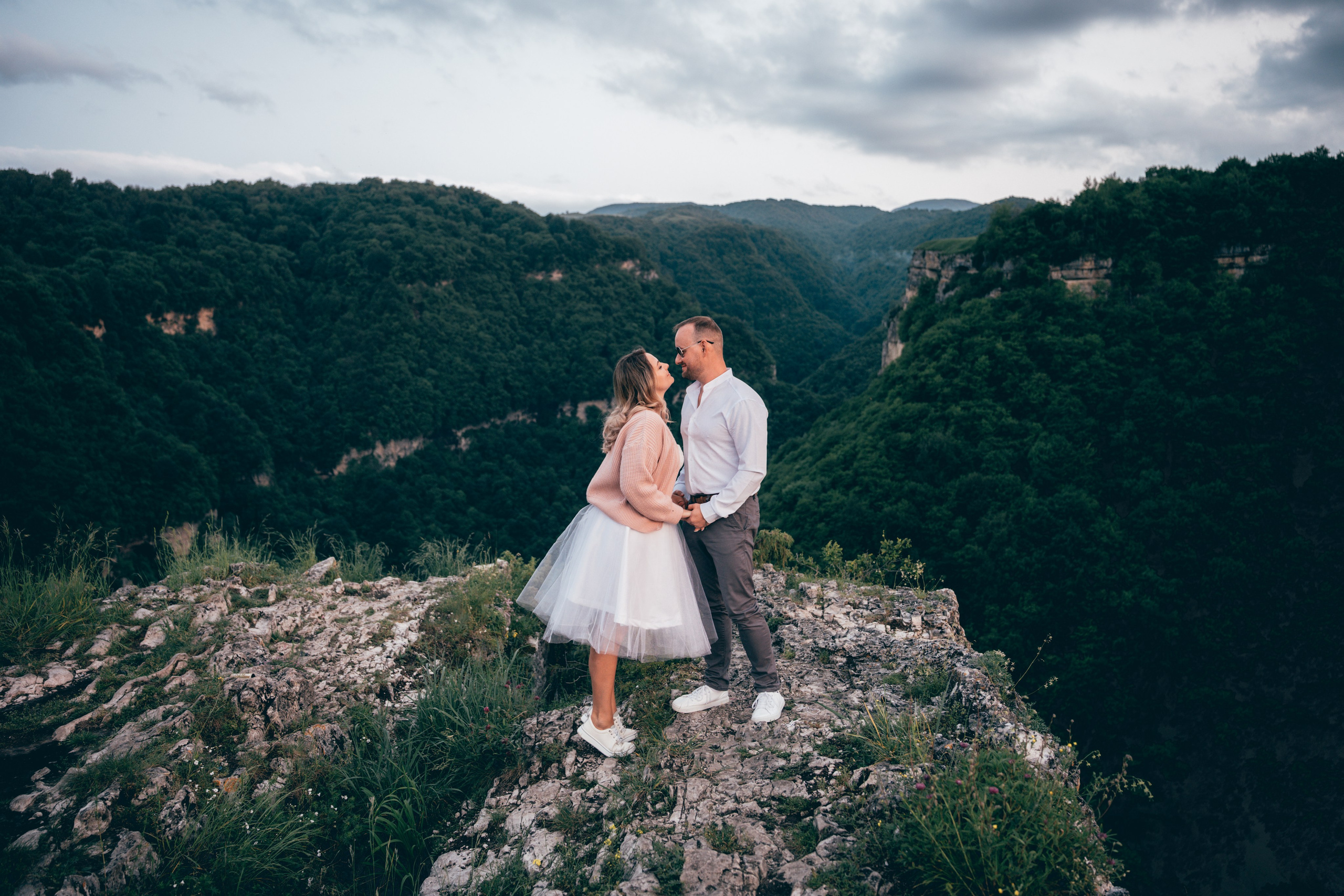 Съемка для брендов одежды КМВ Пятигорск, Железноводск, Ессентуки, Кисловодск Архыз Домбай Фотосессия. Фотограф КМВ|ГОРЫ Пятигорск Железноводск Ессентуки Кисловодск Домбай Архыз Эльбрус