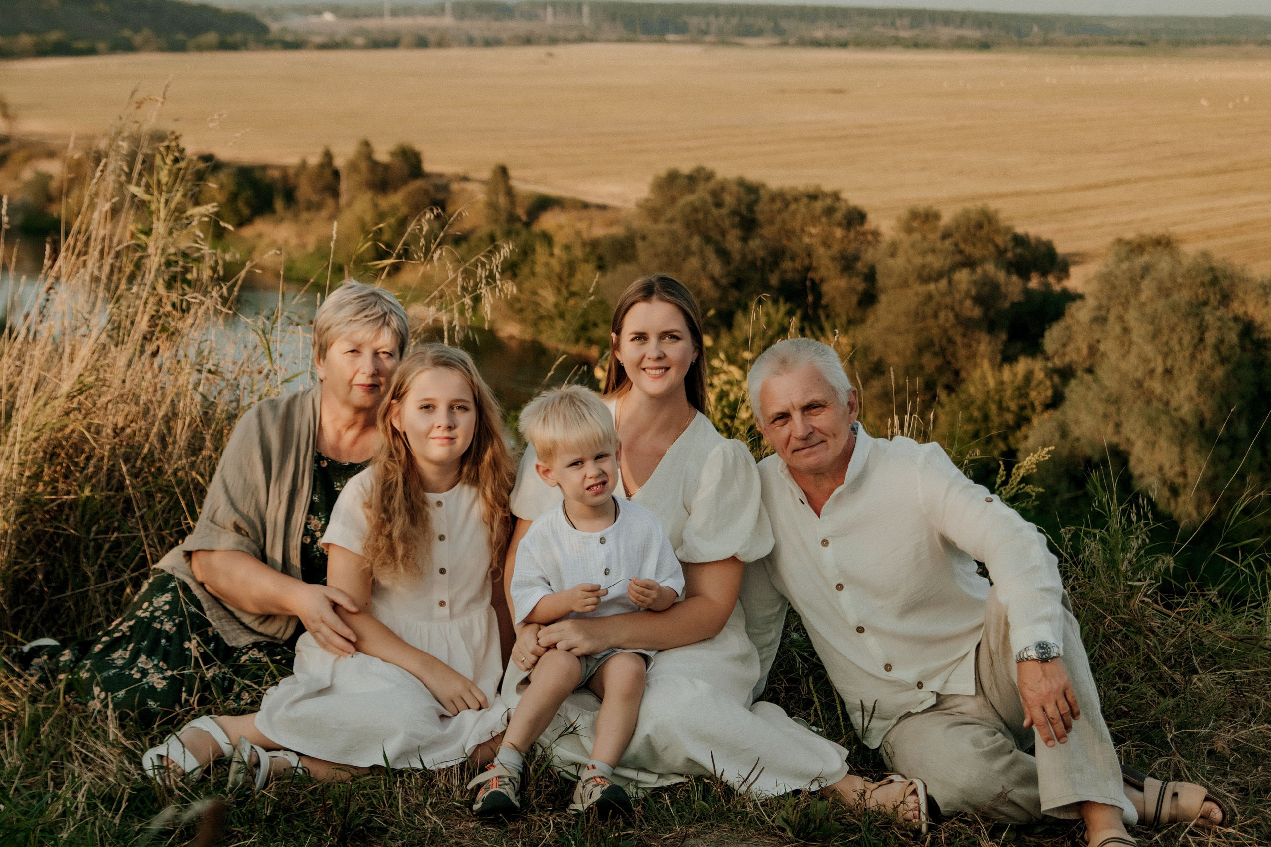 Семья Гафиятовых. Свадебный и индивидуальный фотограф в Суворове Клюева Мария