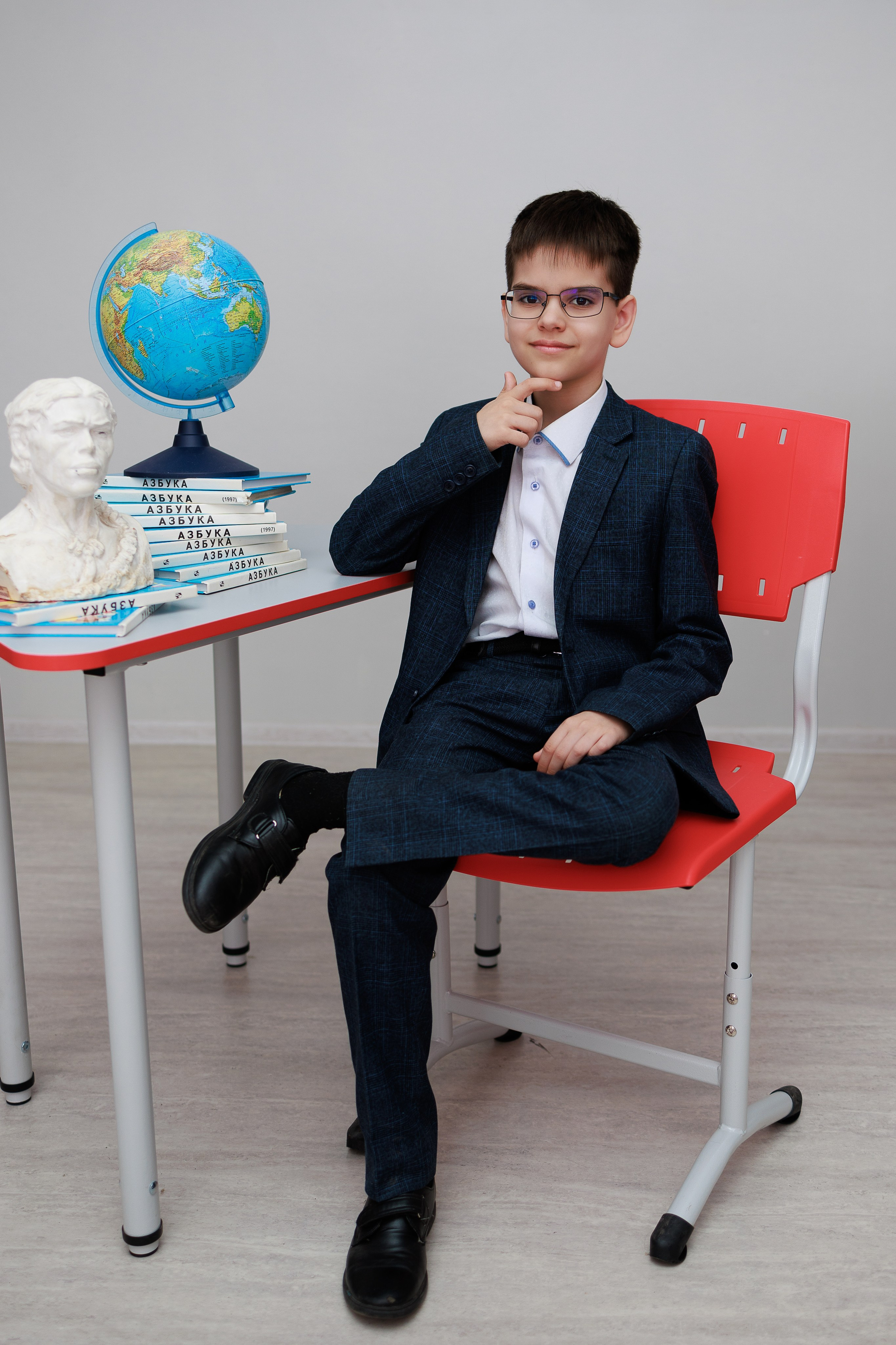 Школьная фотосессия 4 класс 2 школа Медногорск. Фотограф Медногорск Кувандык Оксана Шерехода свадебные, семейные, индивидуальные, школьные фотосессии. Печать фотоальбомов