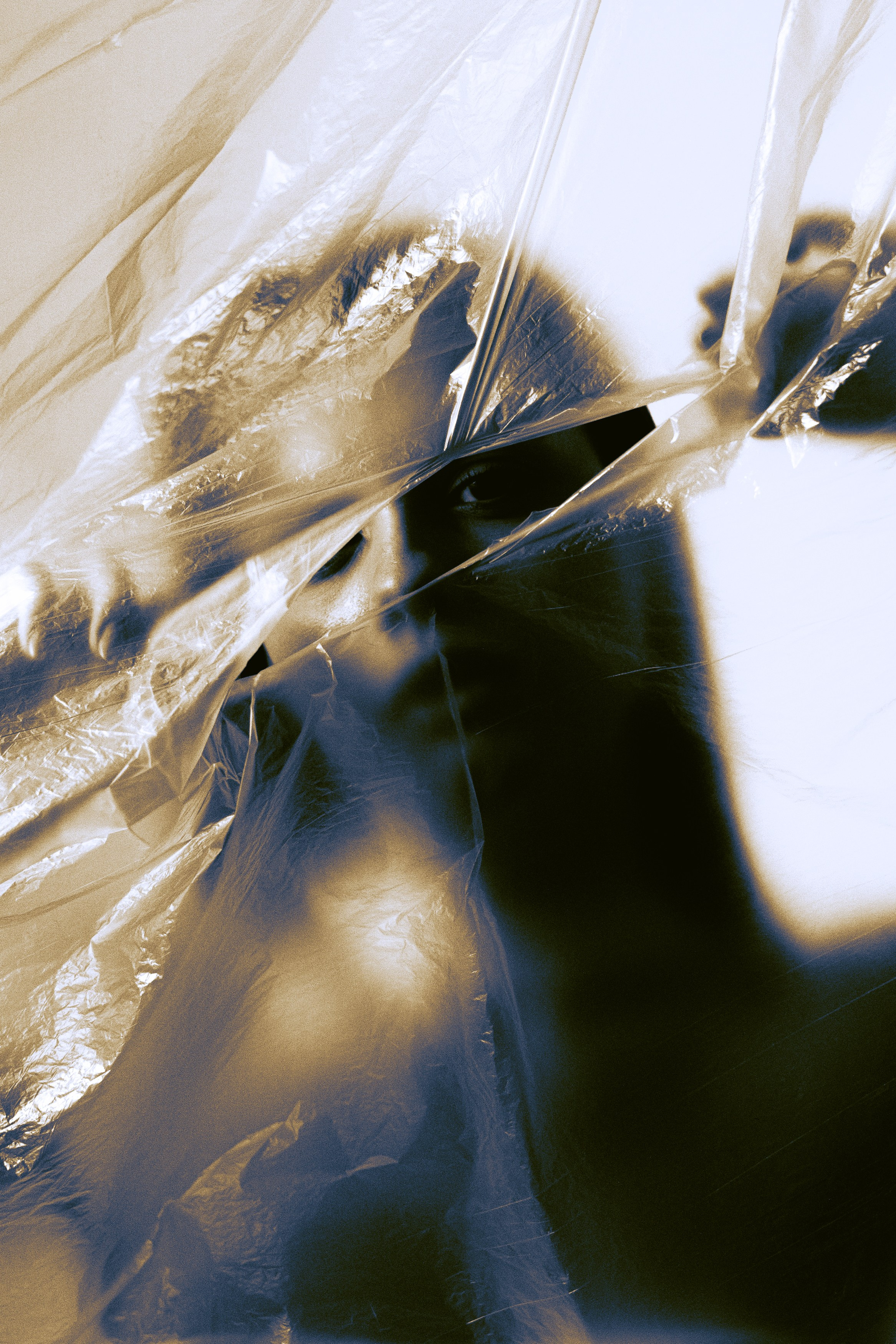 Нарушая вакуум. Портретный фотограф Лакшин Денис. Истории через фотографию