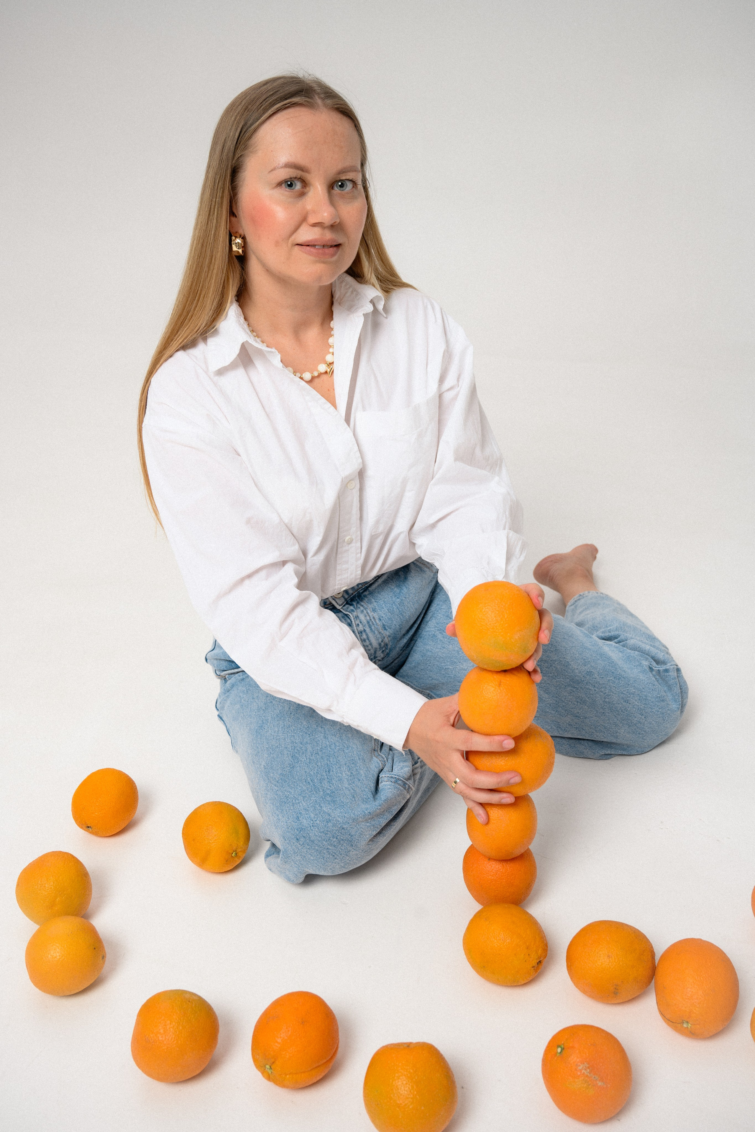 Игра с апельсинами. Фотограф в Ростове-на-Дону Оксана Филатьева