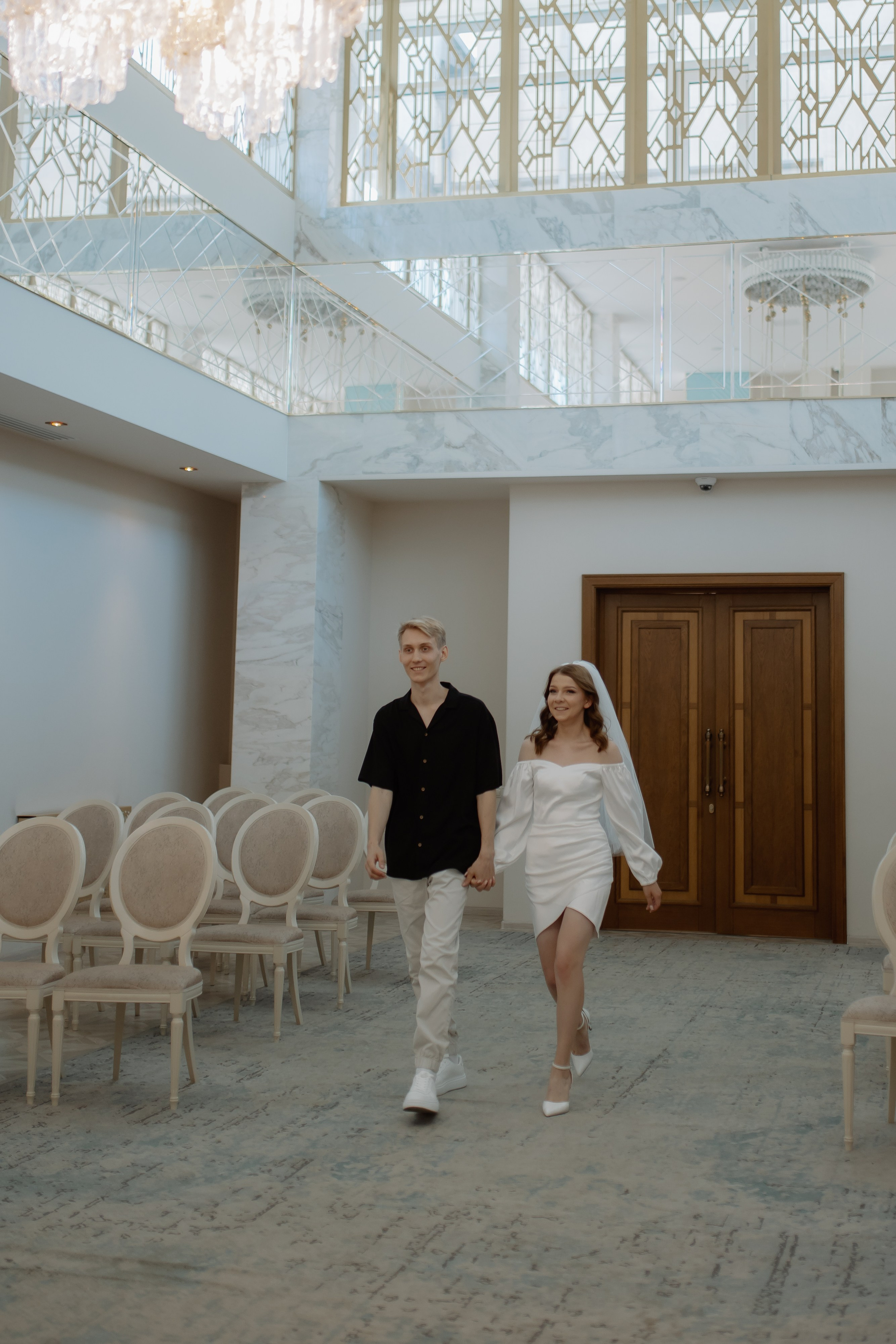 МЫ ДЕЛАЕМ ШАГ, ДЕЛАЕМ ВТОРОЙ. Фотограф в Москве