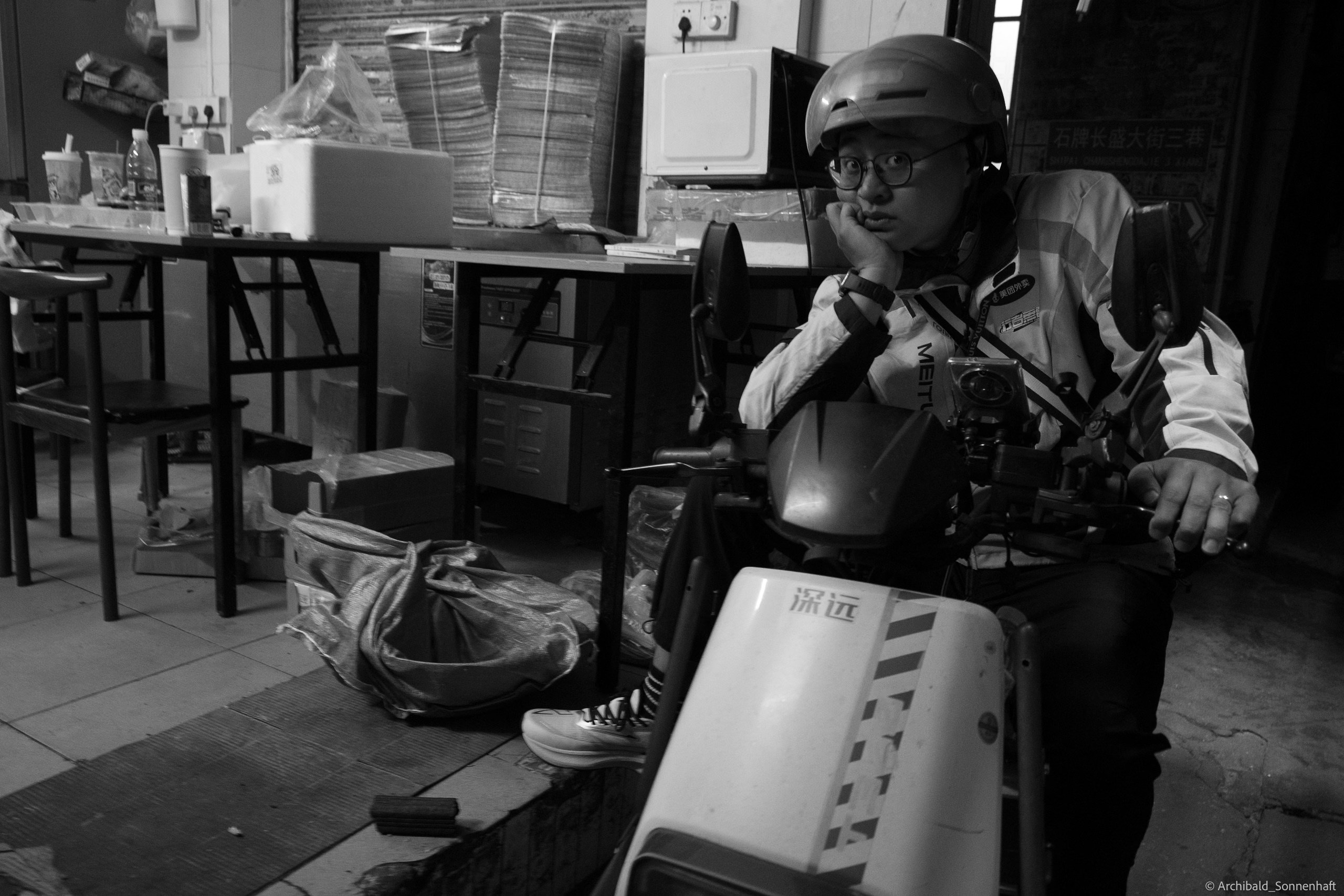 Shipai Urban Village. Photographer in Guangzhou, China. Archibald Sonnenhaft