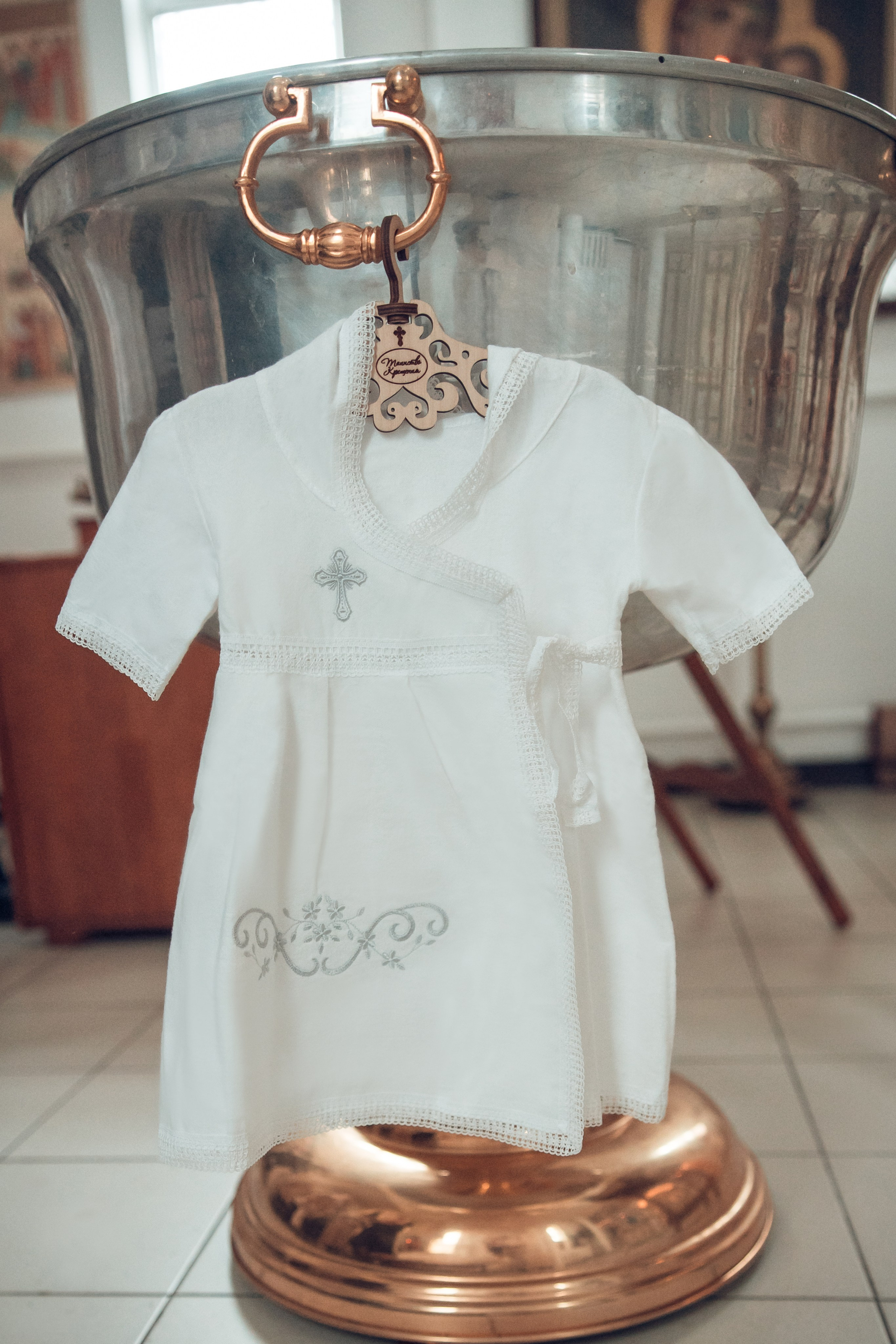 Таинство Крещения Виктории. Церковь Казанской иконы Божией Матери в Вышетравино. Семейный фотограф в Рязани и Рязанской области