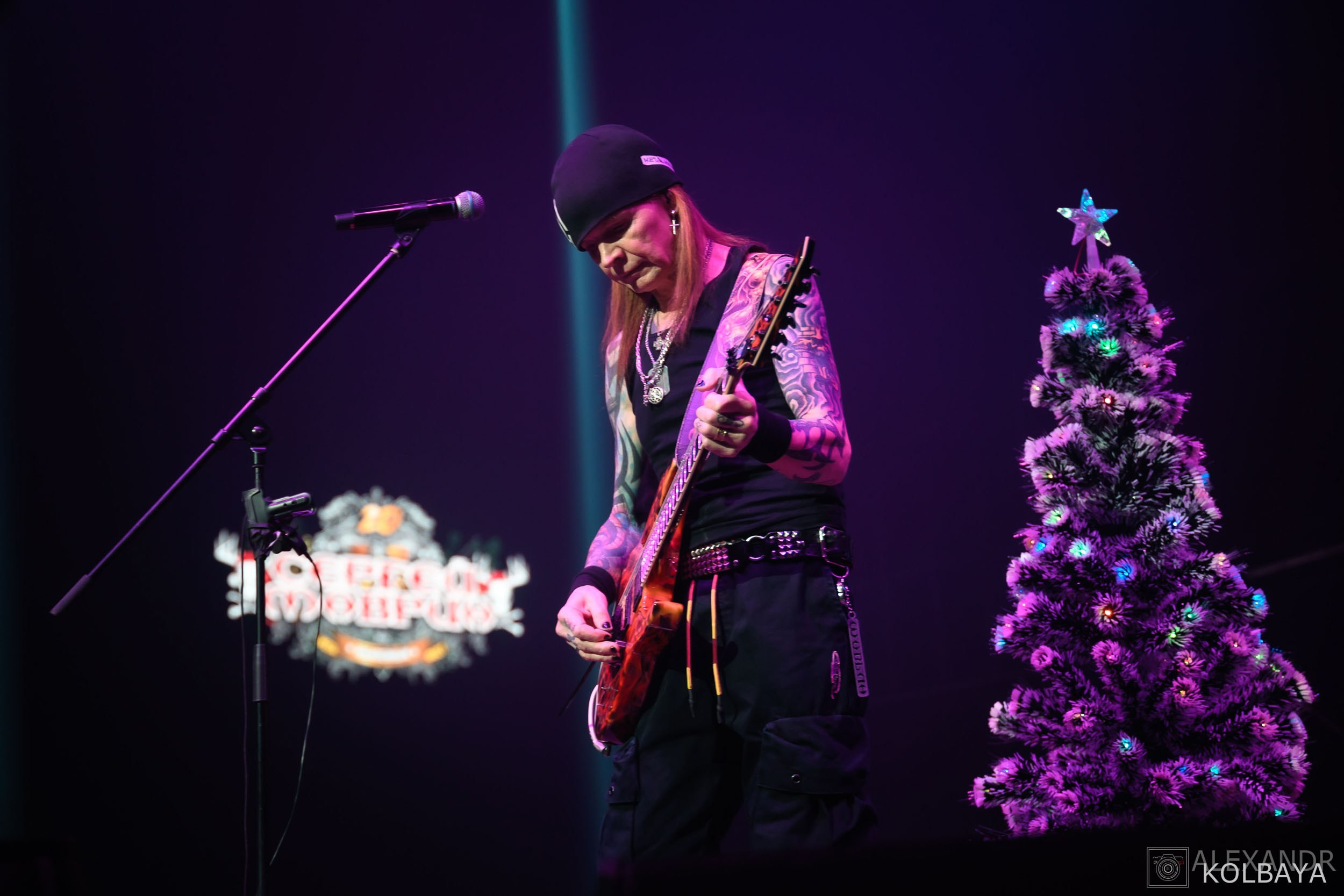 Фоторепортаж с Метал-Елки 2026. Концертный и театральный репортажный фотограф в Москве Александр Колбая