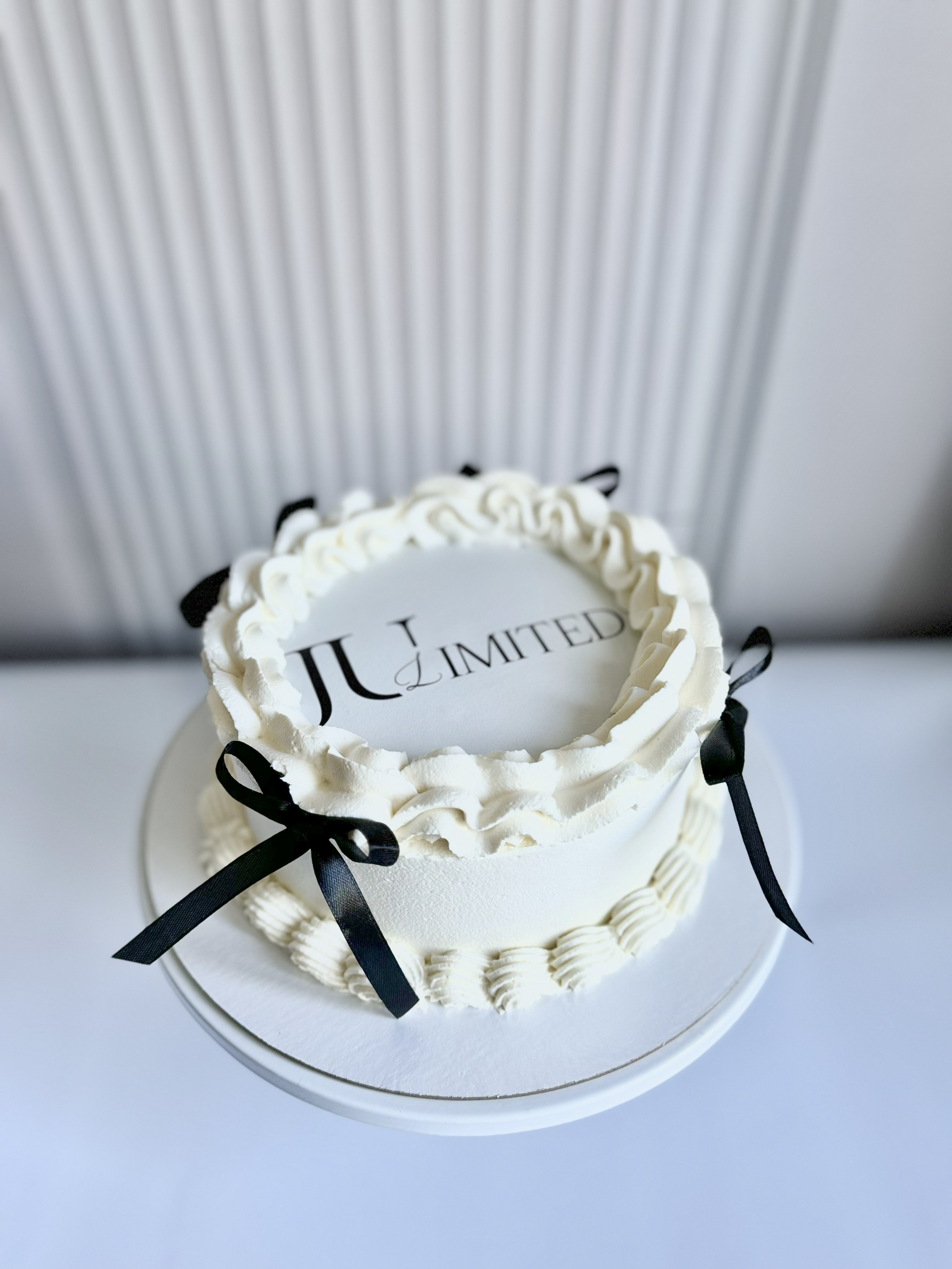 Торты на праздники. Кондитерская. Торты и десерты на заказ в Москве и области, город Химки