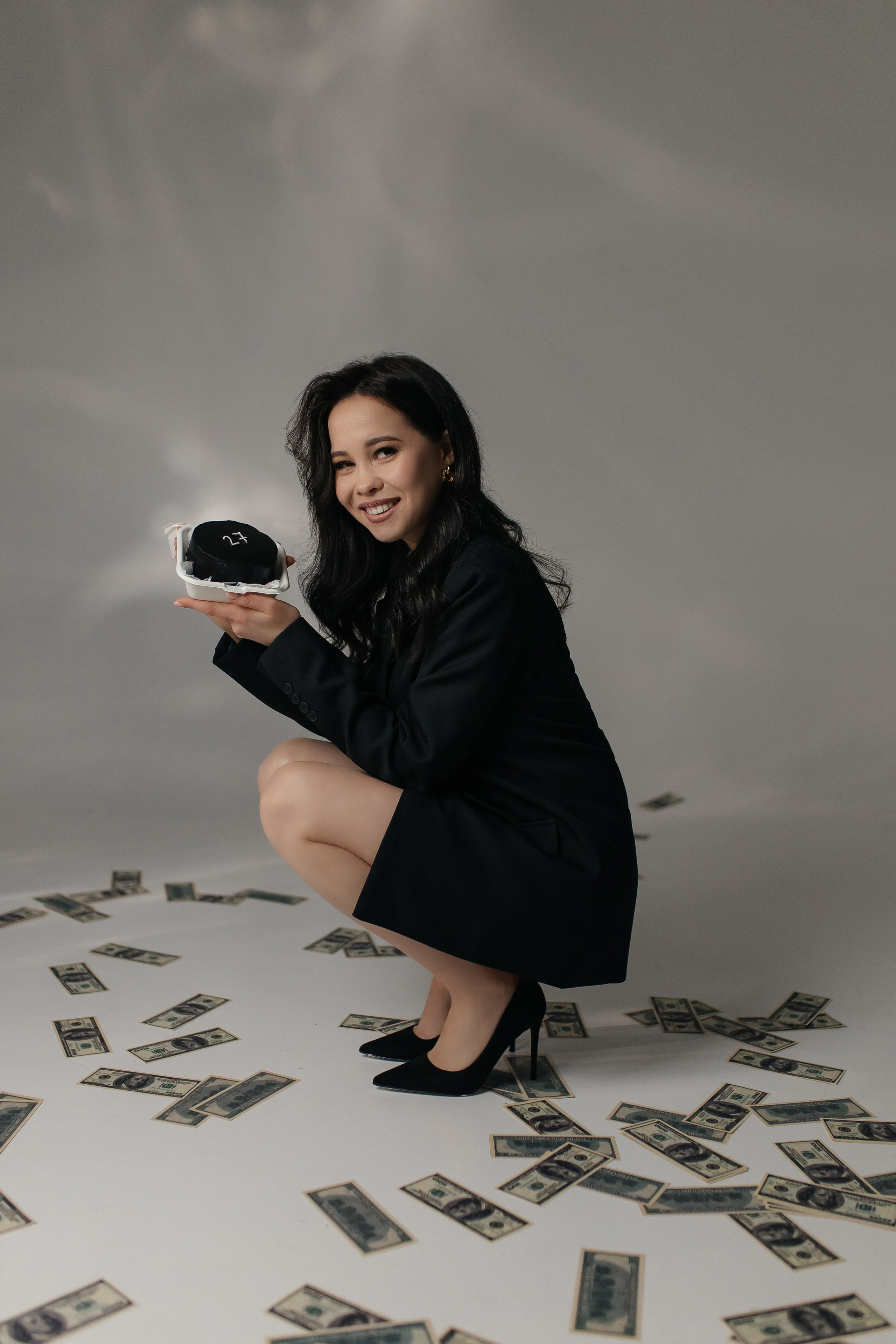 Настя и день рождения в фотостудии. Свадебный фотограф в Ростове-на-Дону и Азове Малявка Анастасия