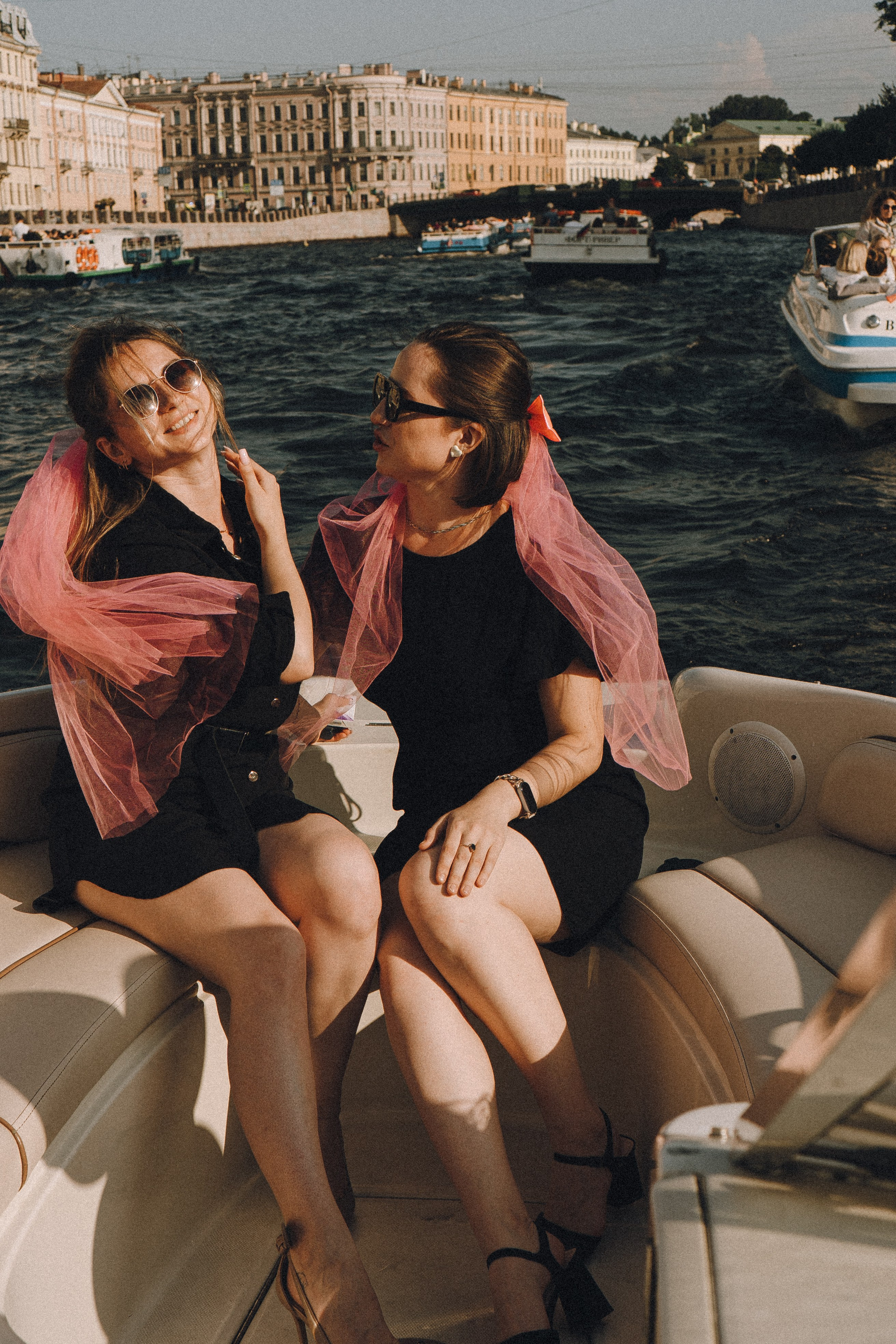 ДЕВИЧНИК НА КАТЕРЕ. Профессиональный фотограф, Санкт-Петербург — Виктория Богомолова