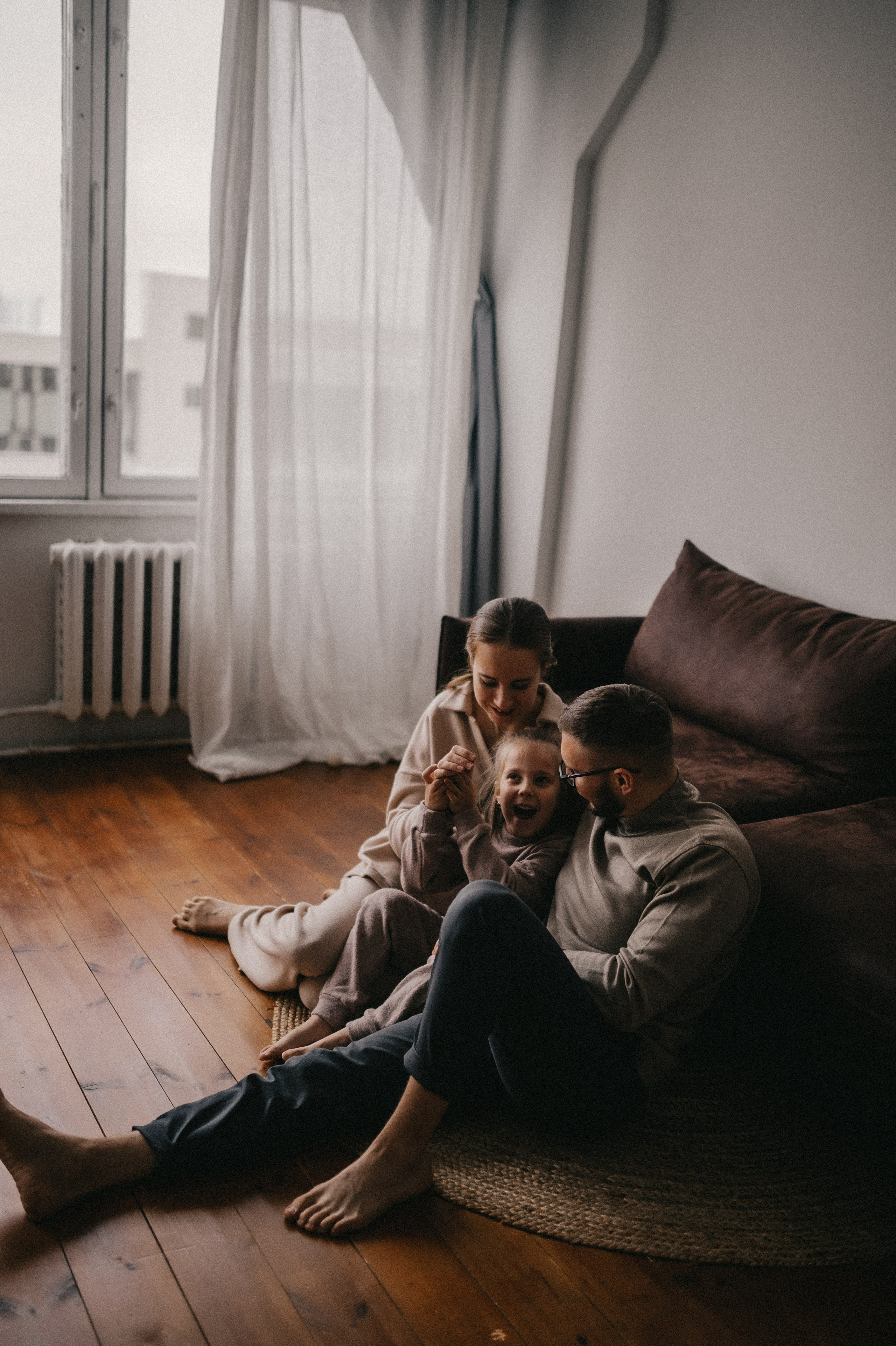 Коля, Таня и Мира в студии Каприфоль. Семейный и свадебный lifestyle-фотограф в Москве Мария Петрова