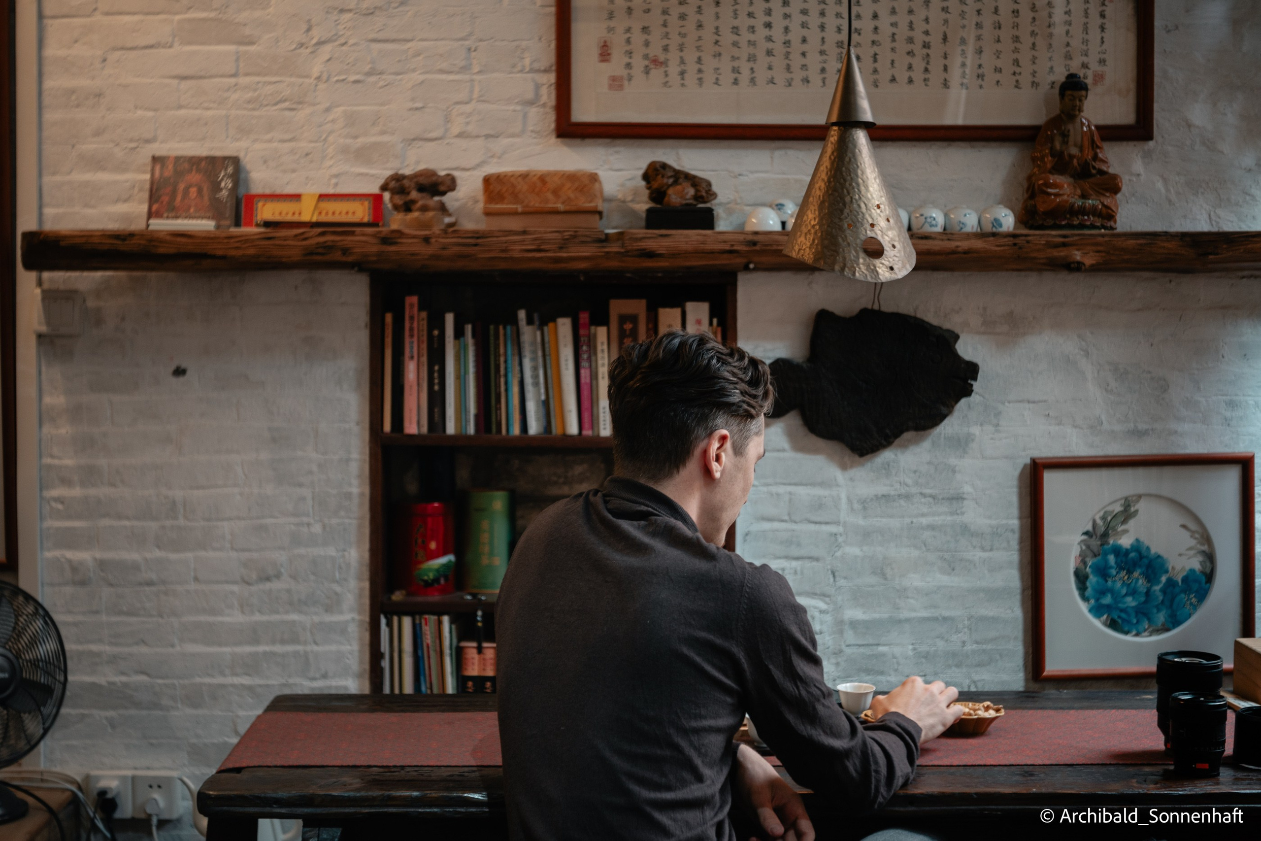 Walking in GZ, sunday. Photographer in Guangzhou, China. Archibald Sonnenhaft