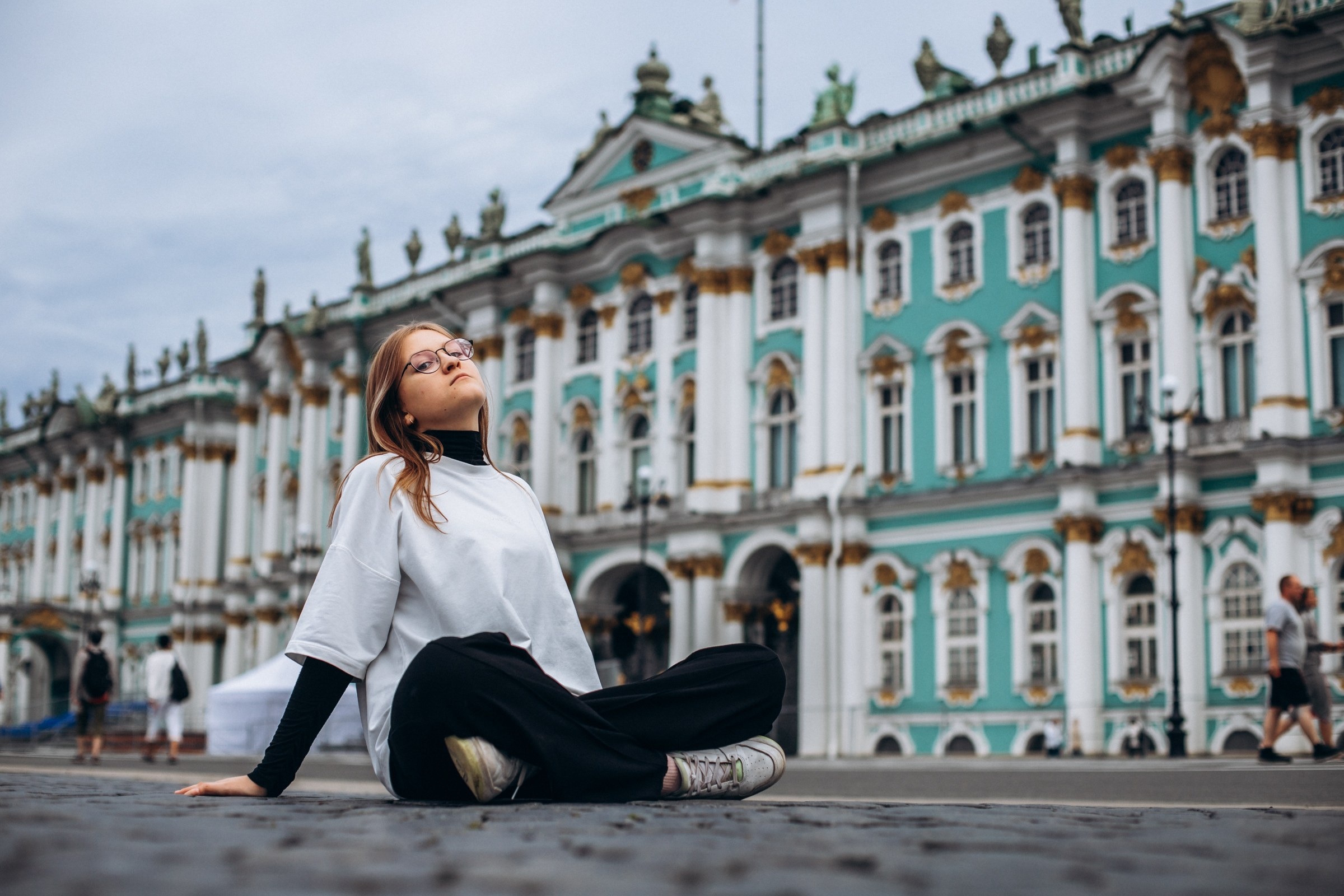 Светлана и Анна в июне. Фотопрогулка в Петербурге. Индивидуальный и семейный фотограф в Санкт-Петербурге