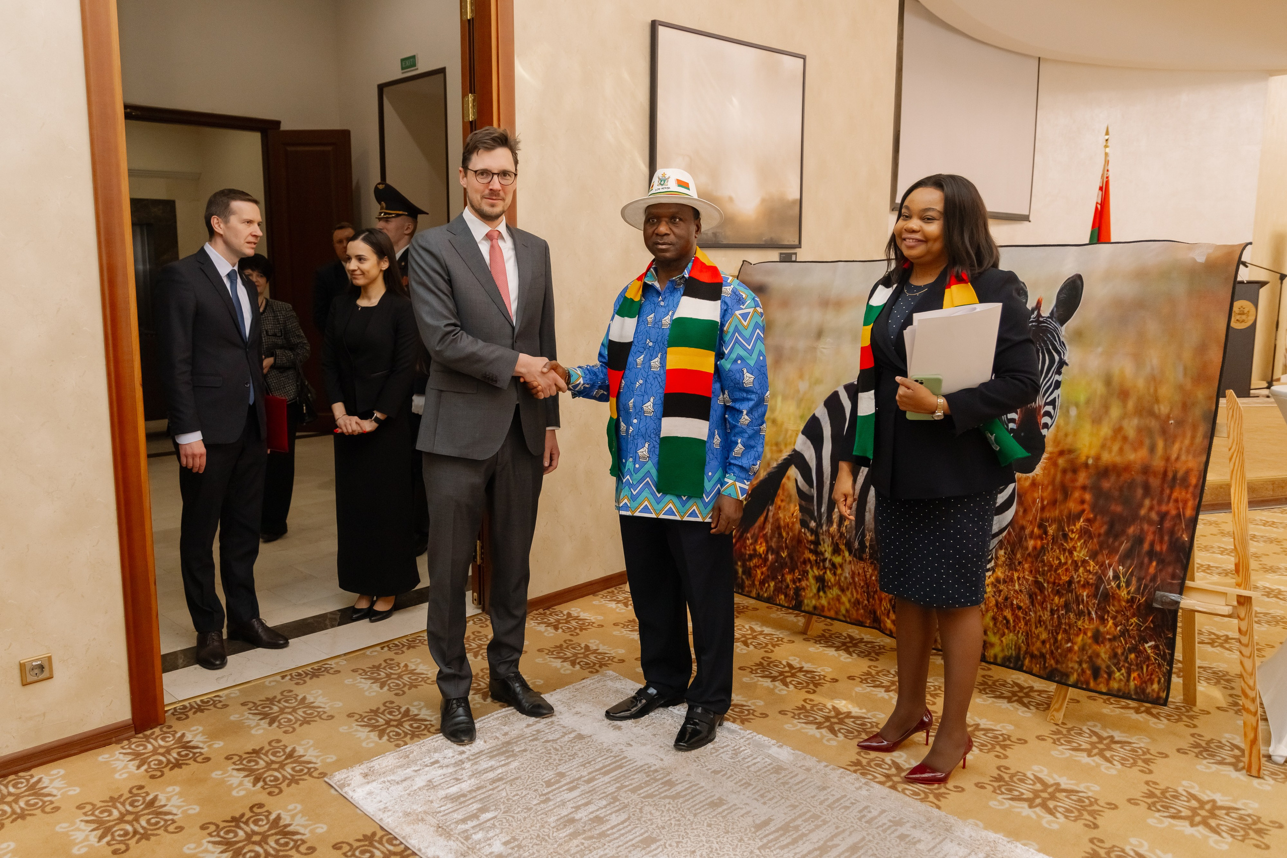 Фотосъемка делегации Посольства Зимбабве в Минске. Свадебный фотограф в Минске/Беларуси Сергей Спиридонов