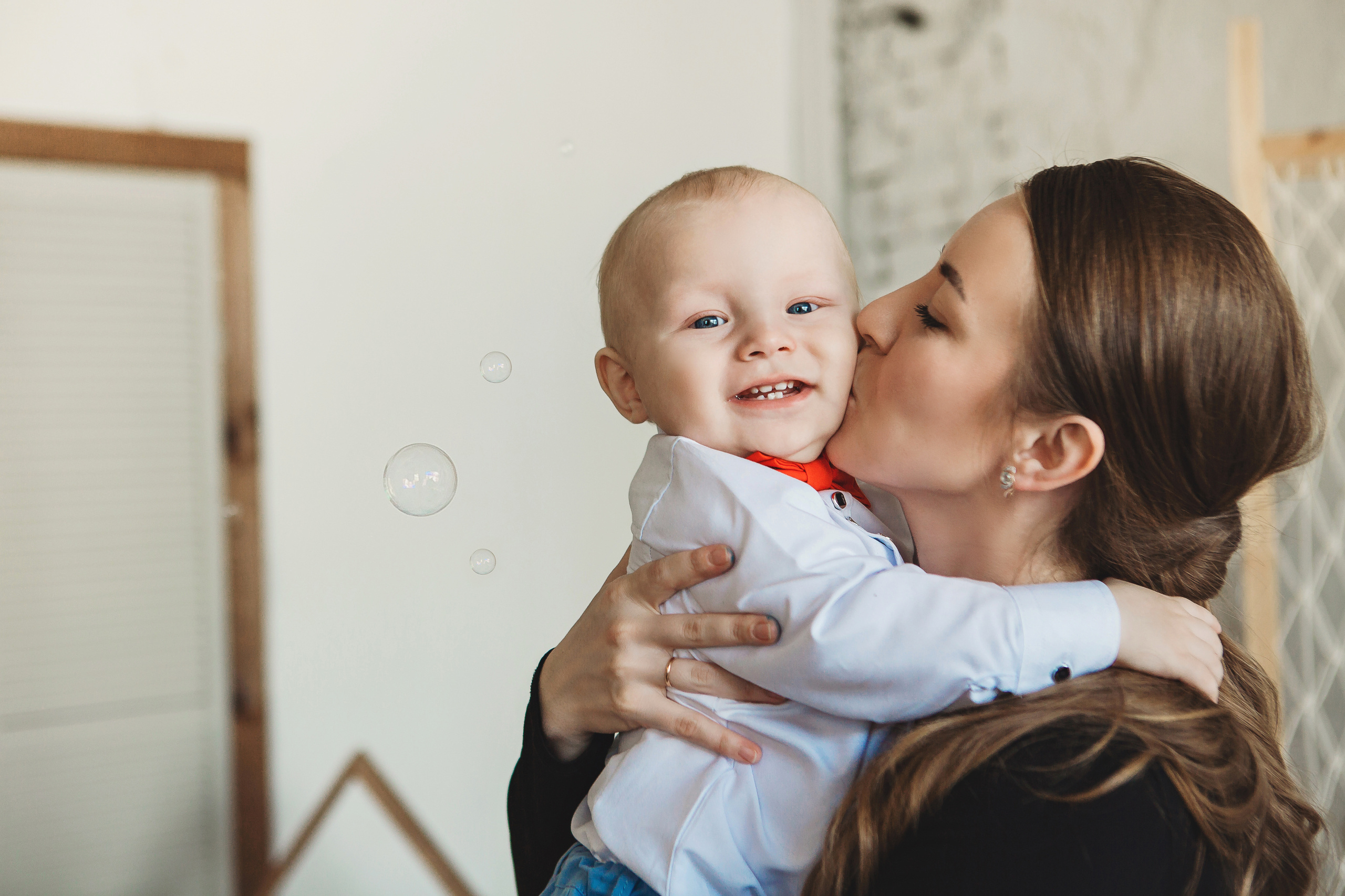 Детская фотосессия на день рождения один годик в фотостудии Лайтрум Ек. Фотограф Виктория Темирова Екатеринбург