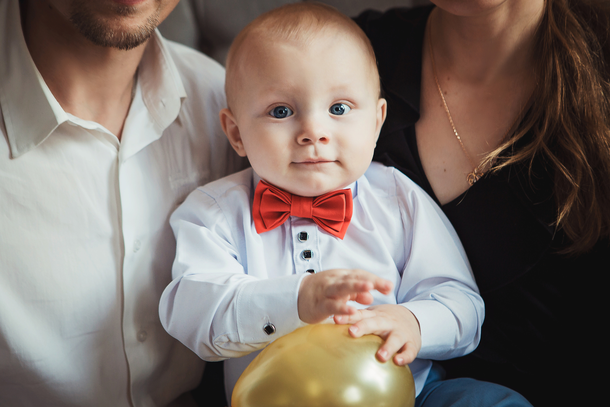 Детская фотосессия на день рождения один годик в фотостудии Лайтрум Ек. Фотограф Виктория Темирова Екатеринбург